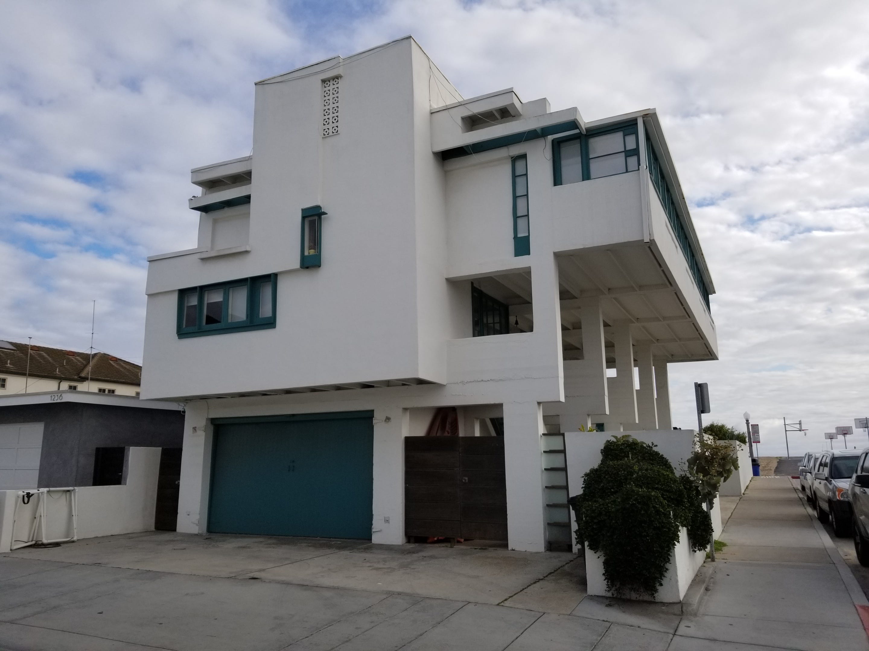 Lovell Beach House by Alan Ray