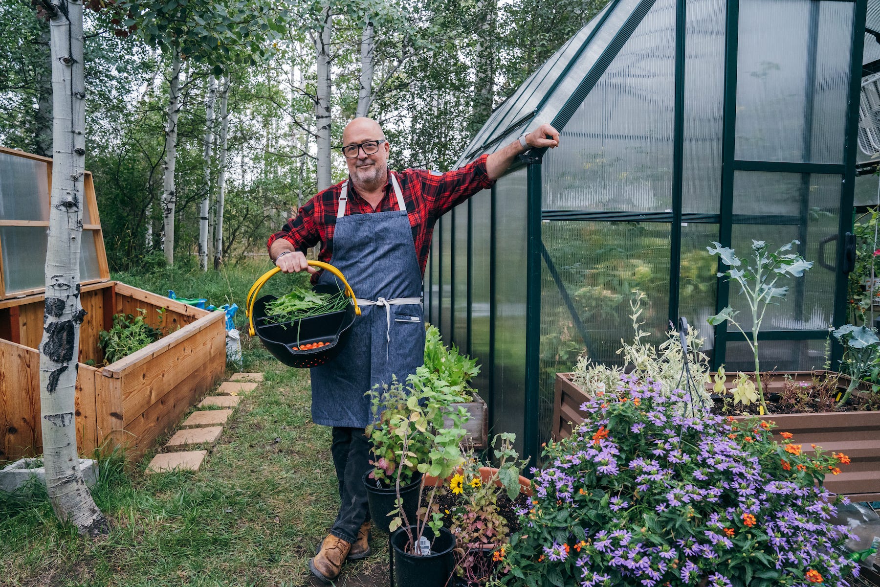 The 5 Knives Every Home Cook Needs - Andrew Zimmern