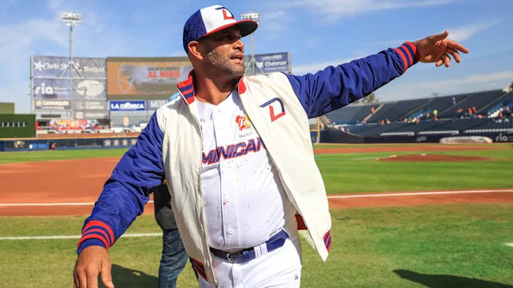 If Albert Pujols wants to manage, should the Cardinals suddenly make room?