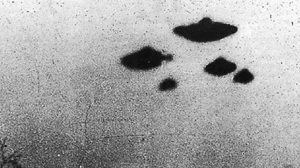 THE GREAT HOAX IN THE SKY: AARO Report Shows Many UFO Conspiracy Theories Were Disseminated by the Pentagon To Disguise Secret Weapons Programs – Paul Serran