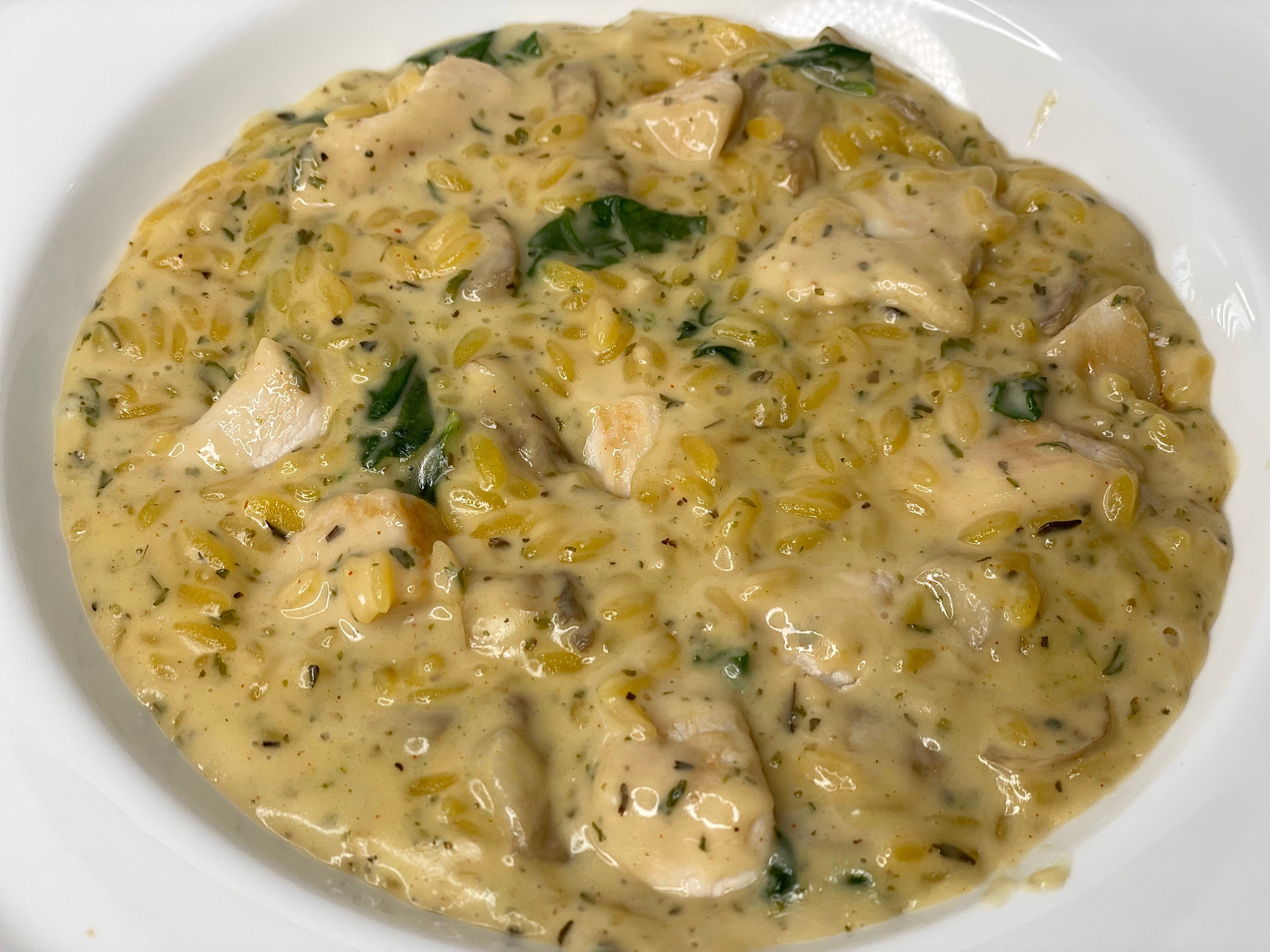 WEEKLY 321's AIR FRYER CARROT FRIES, CHICKEN MUSHROOM SPINACH ORZO