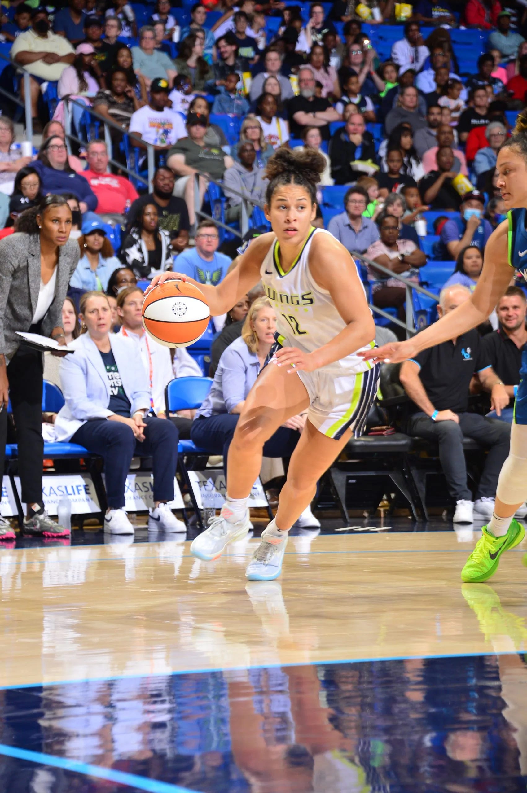 Dallas Wings gear up for first round series against Connecticut Sun - Axios  Dallas