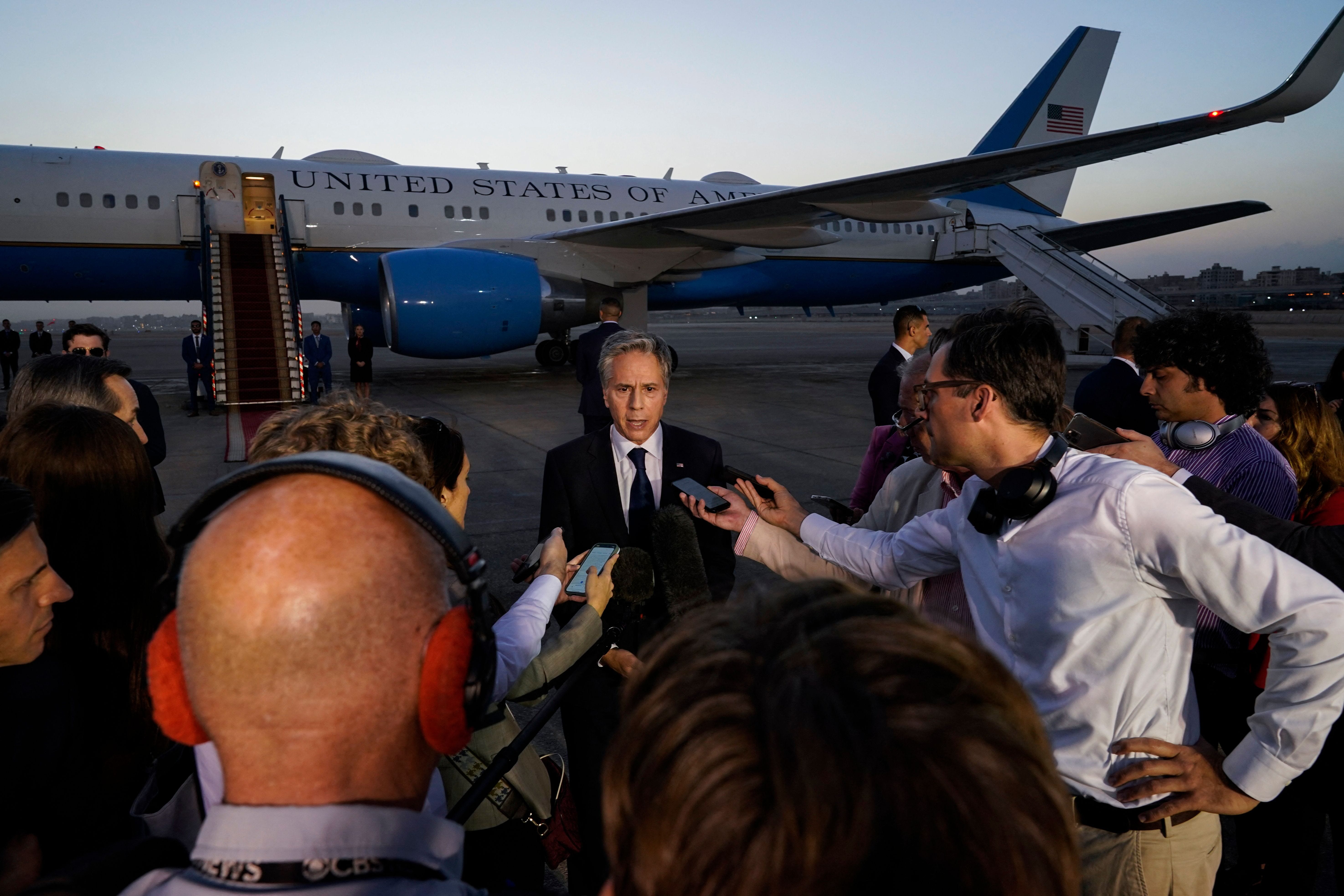 Why Biden is now routinely taking the short stairs up to Air Force One : NPR
