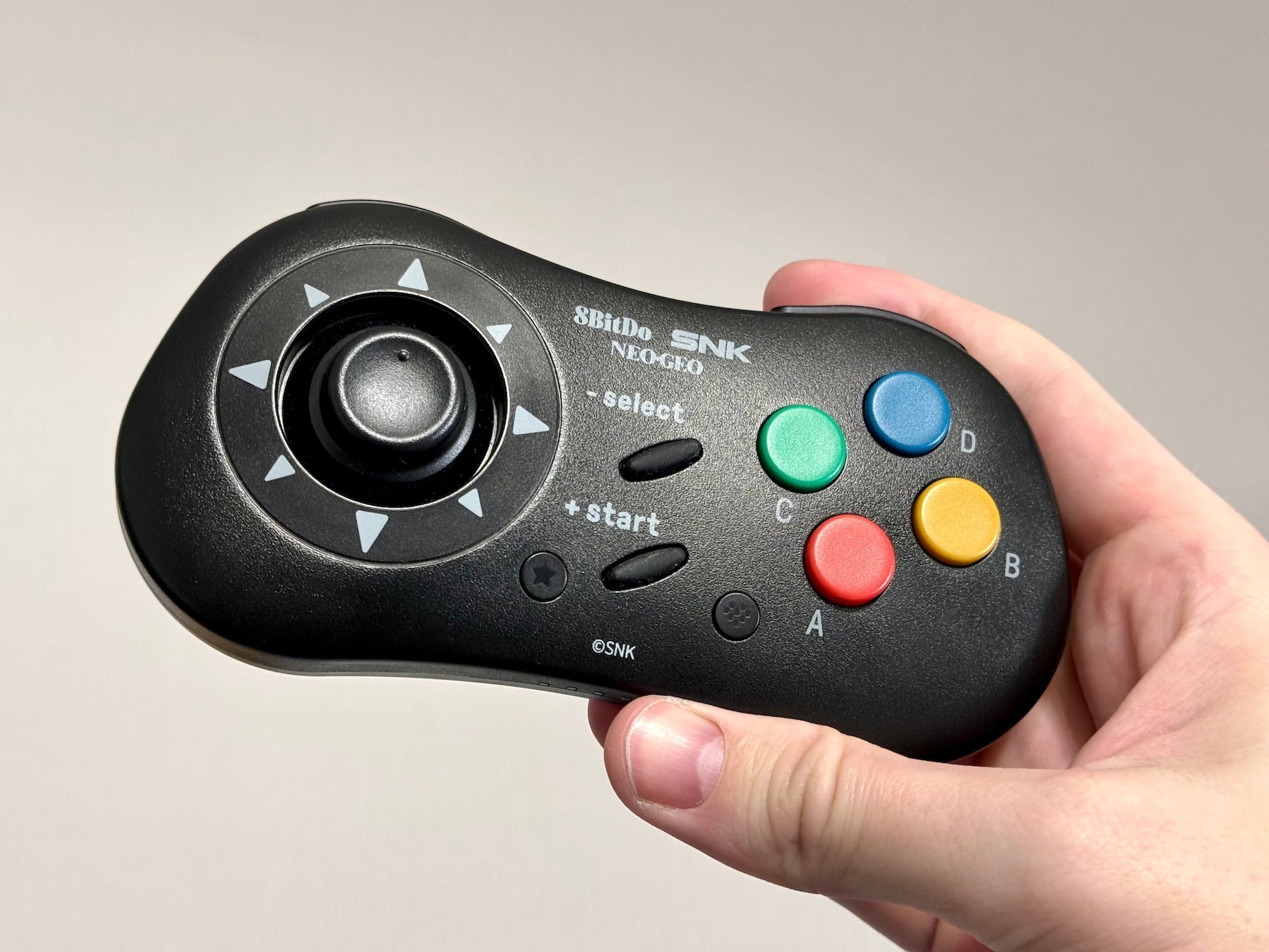 8BitDo Neo Geo Wireless Controller review: stick click energy