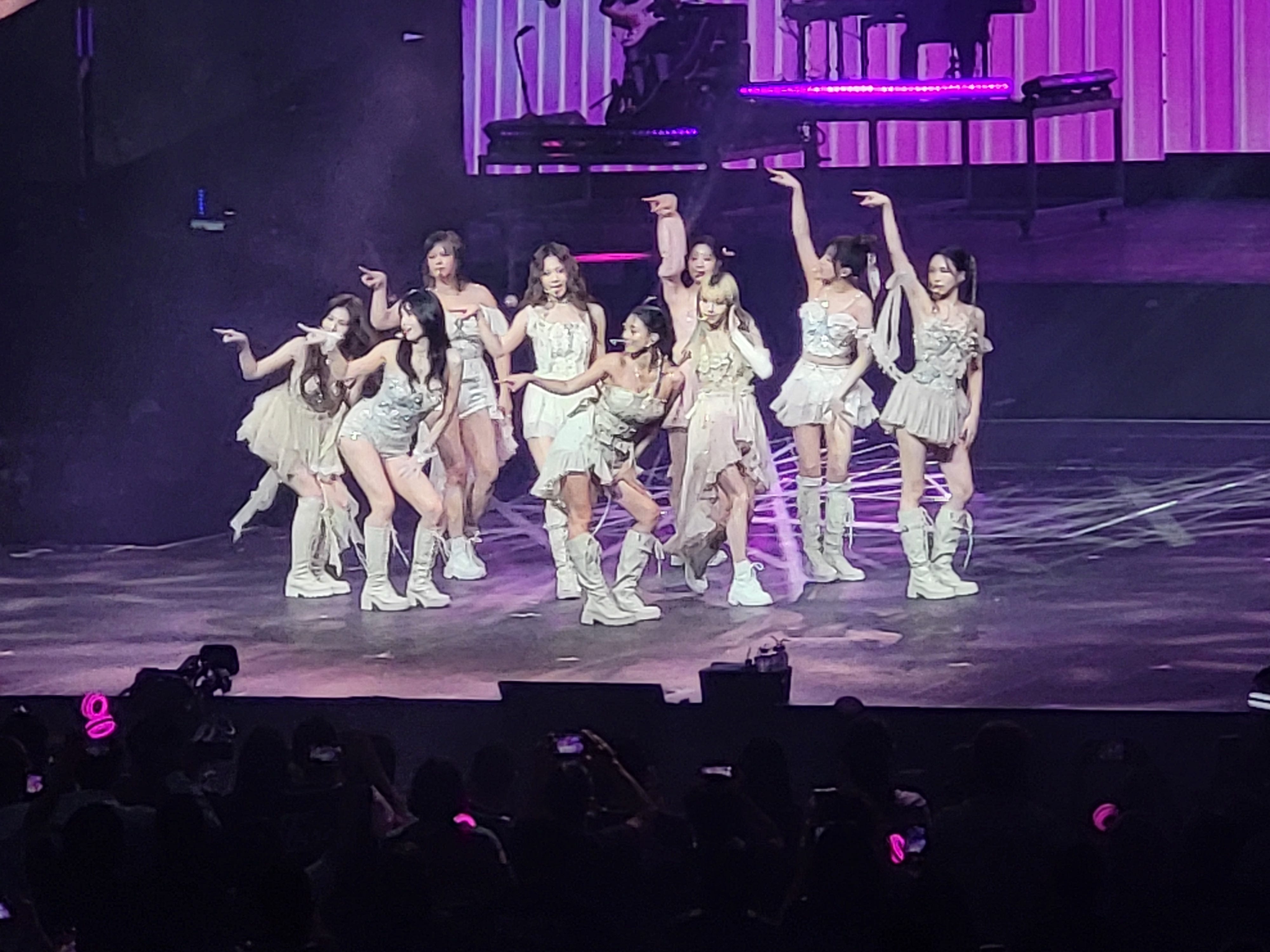 TWICE  Scotiabank Arena