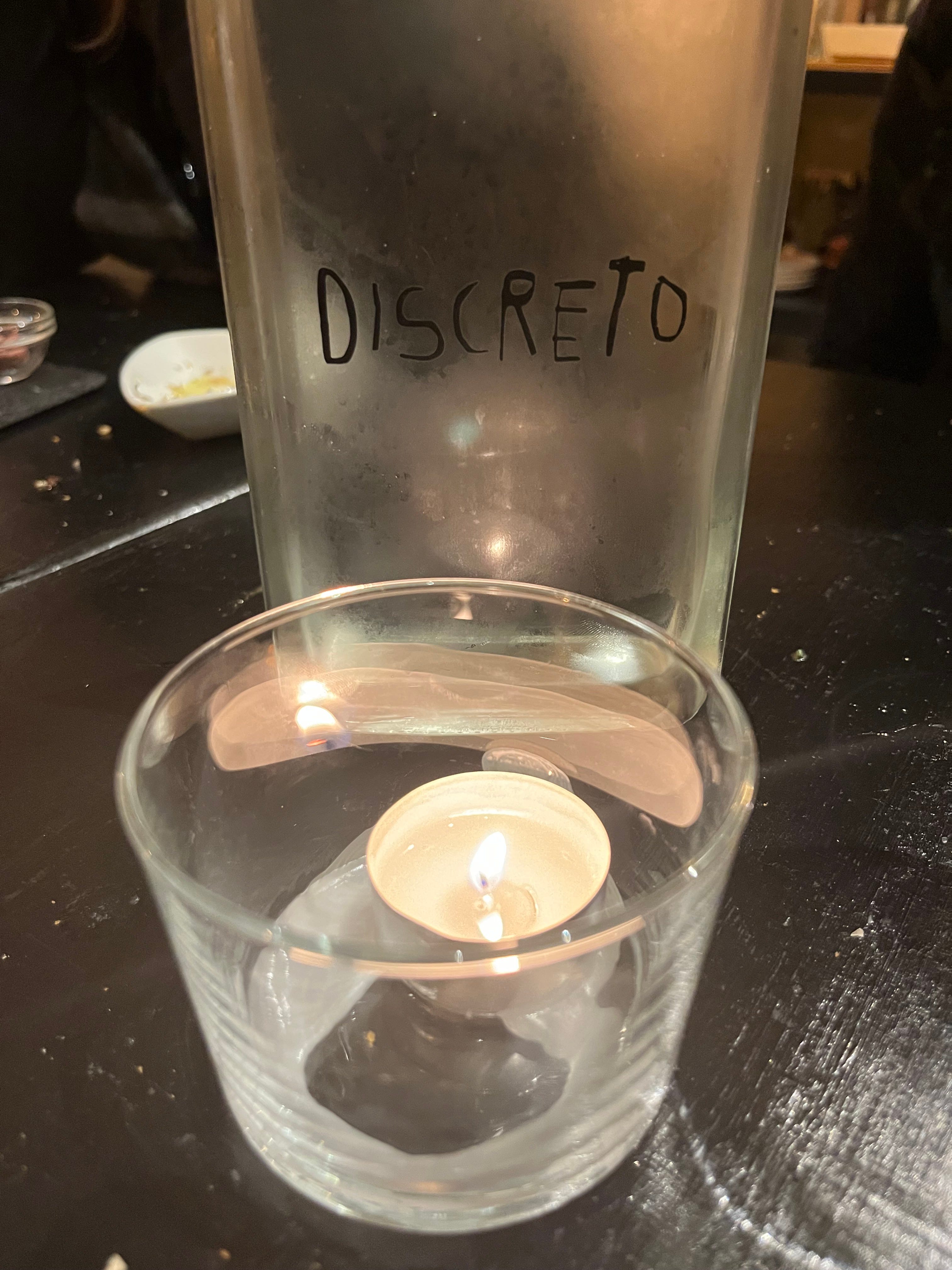 Discreto water bottle