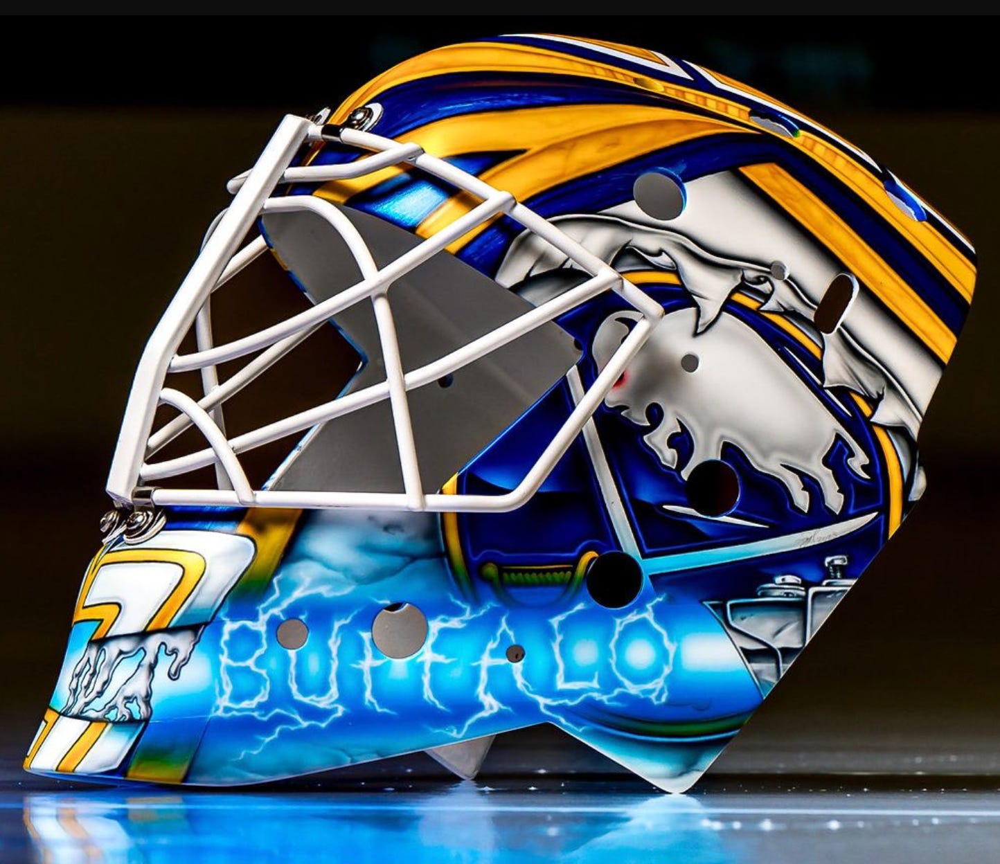 Uni Watch previews the NHL season with a rundown of custom goalie masks and  pads - ESPN