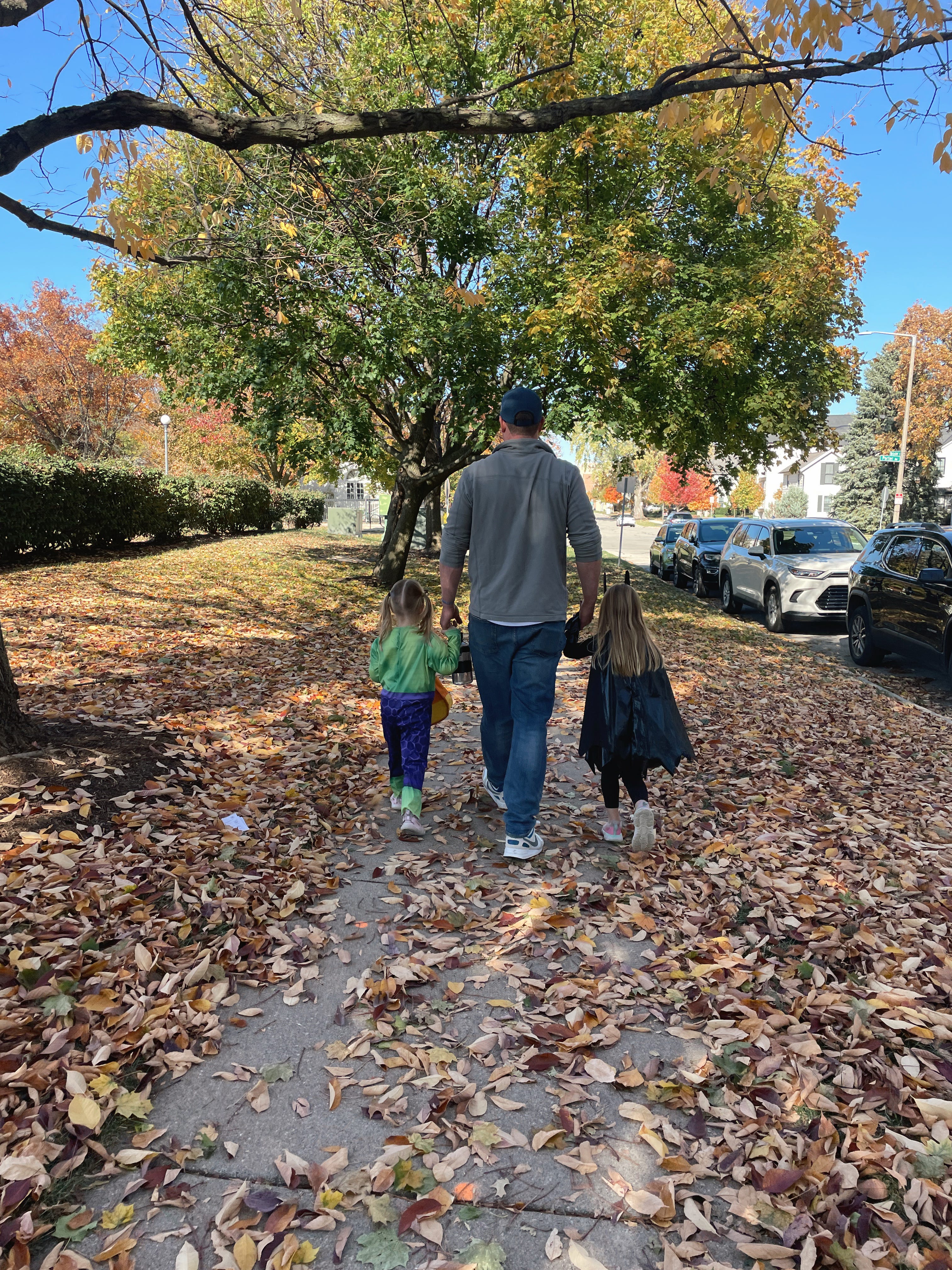 Gift guides are here and my bedtime is slowly way too late