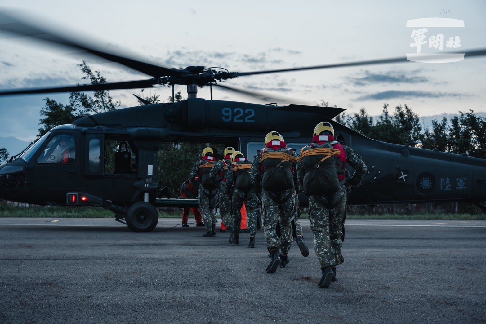 China Announces Joint Military Exercises Surrounding Taiwan, Taipei