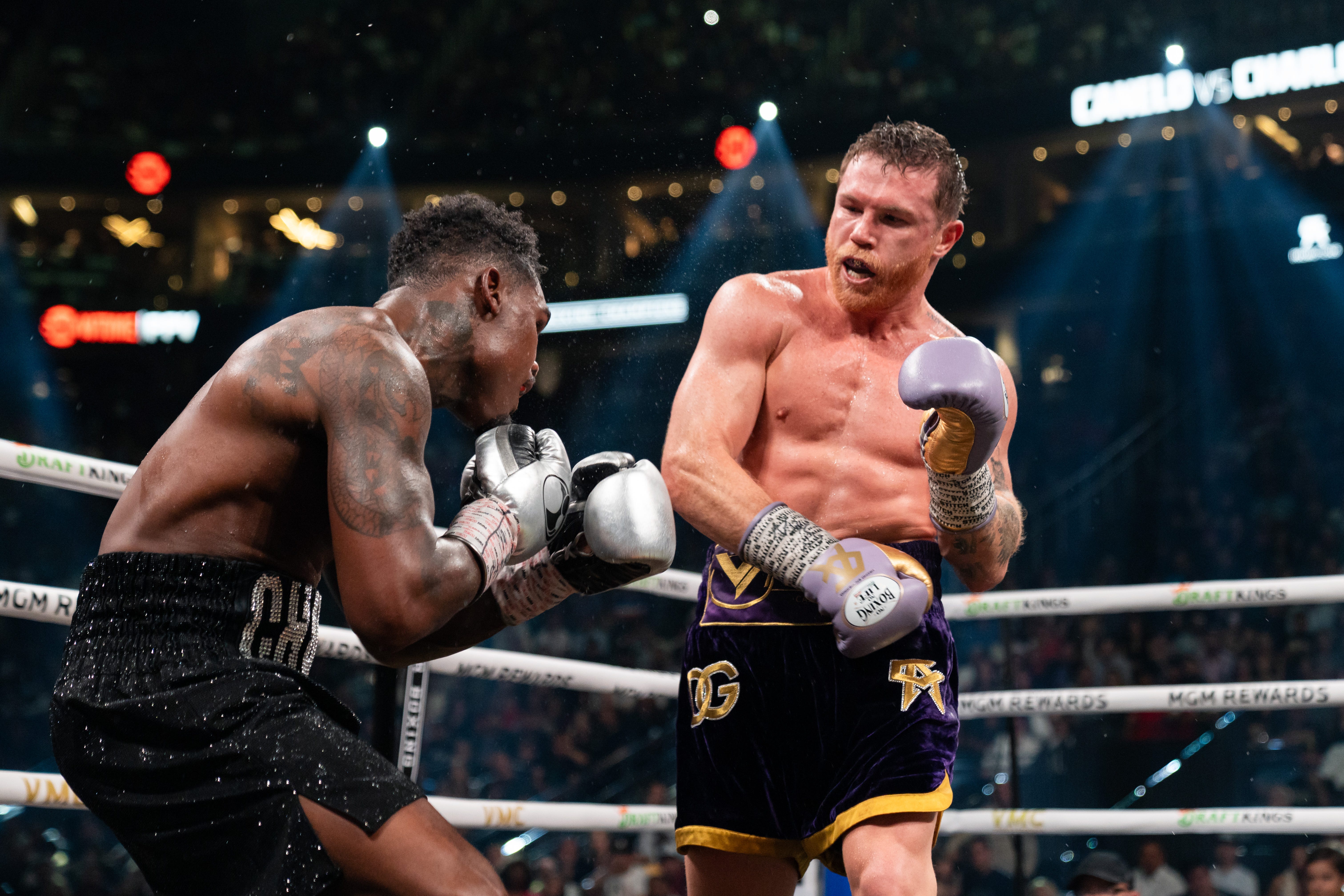 Canelo Alvarez dominates Jermell Charlo, retains undisputed super  middleweight titles