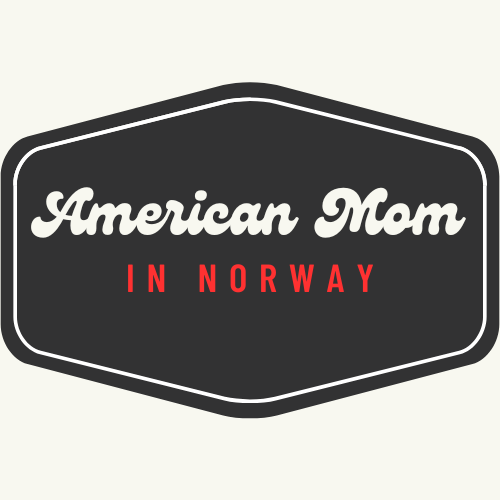 American Mom in Norway logo