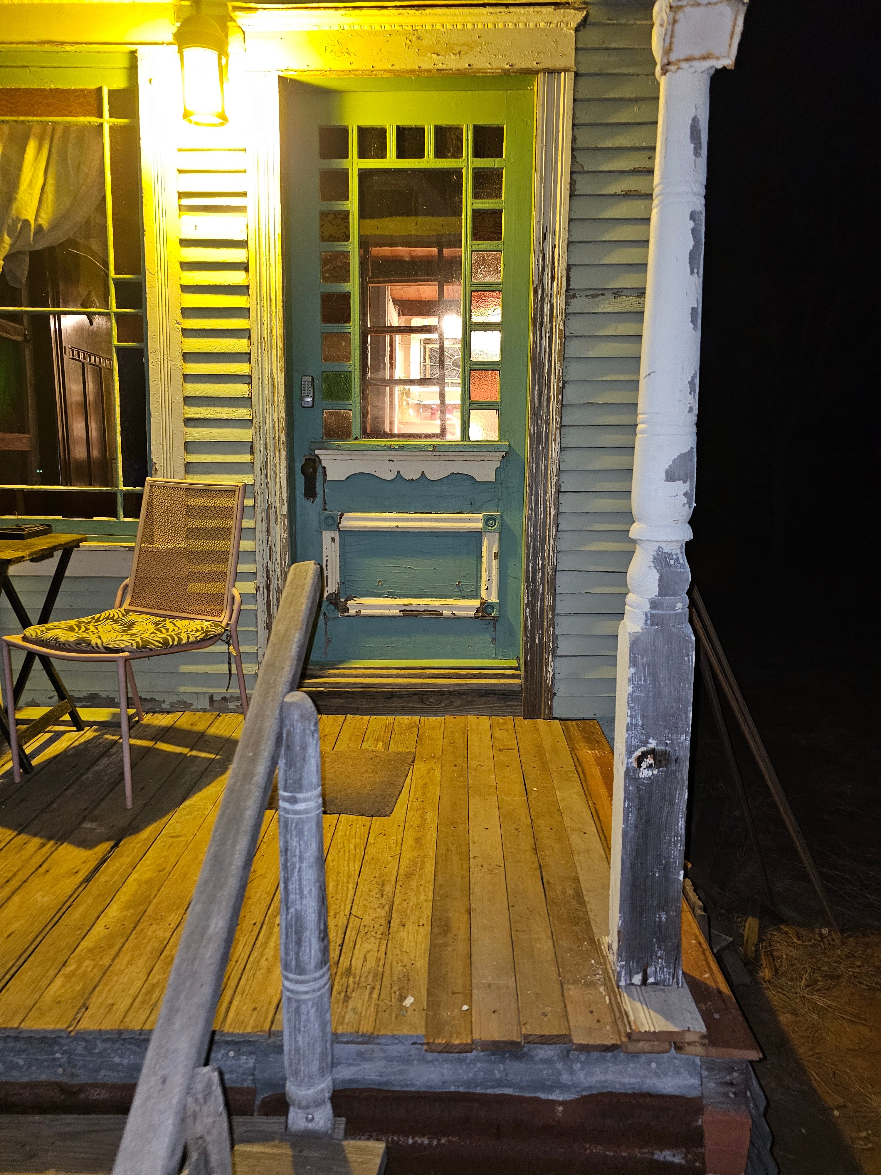 Tiny Texas House for sale in Salvage, Texas w/ a chance to live in