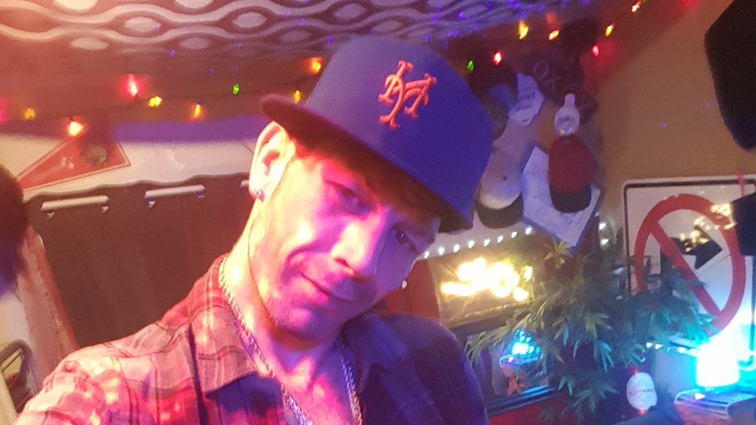 Charges dropped against sex offender