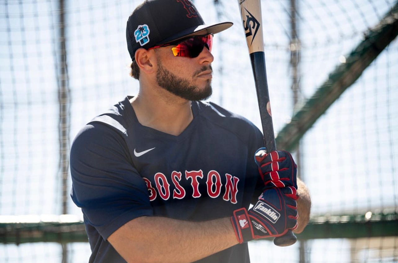 Red Sox notebook: Hernández on IL with hamstring injury