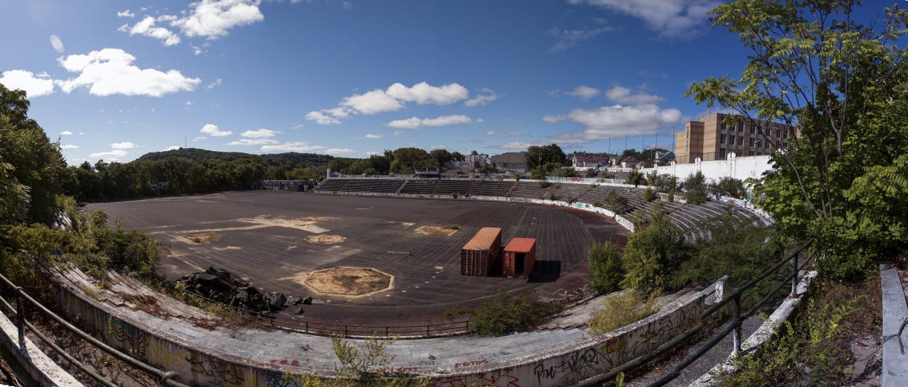 New Jersey Restored Hinchliffe Stadium and Built a Negro Leagues Museum -  The New York Times