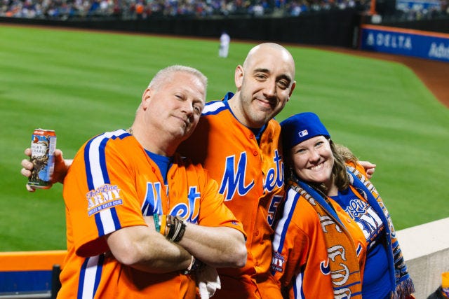 7 Line Army Wants a Mets Win and a Beer! - Mets History