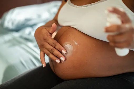 Best Products for Postpartum Stretch Marks 2023 — Ways to Treat