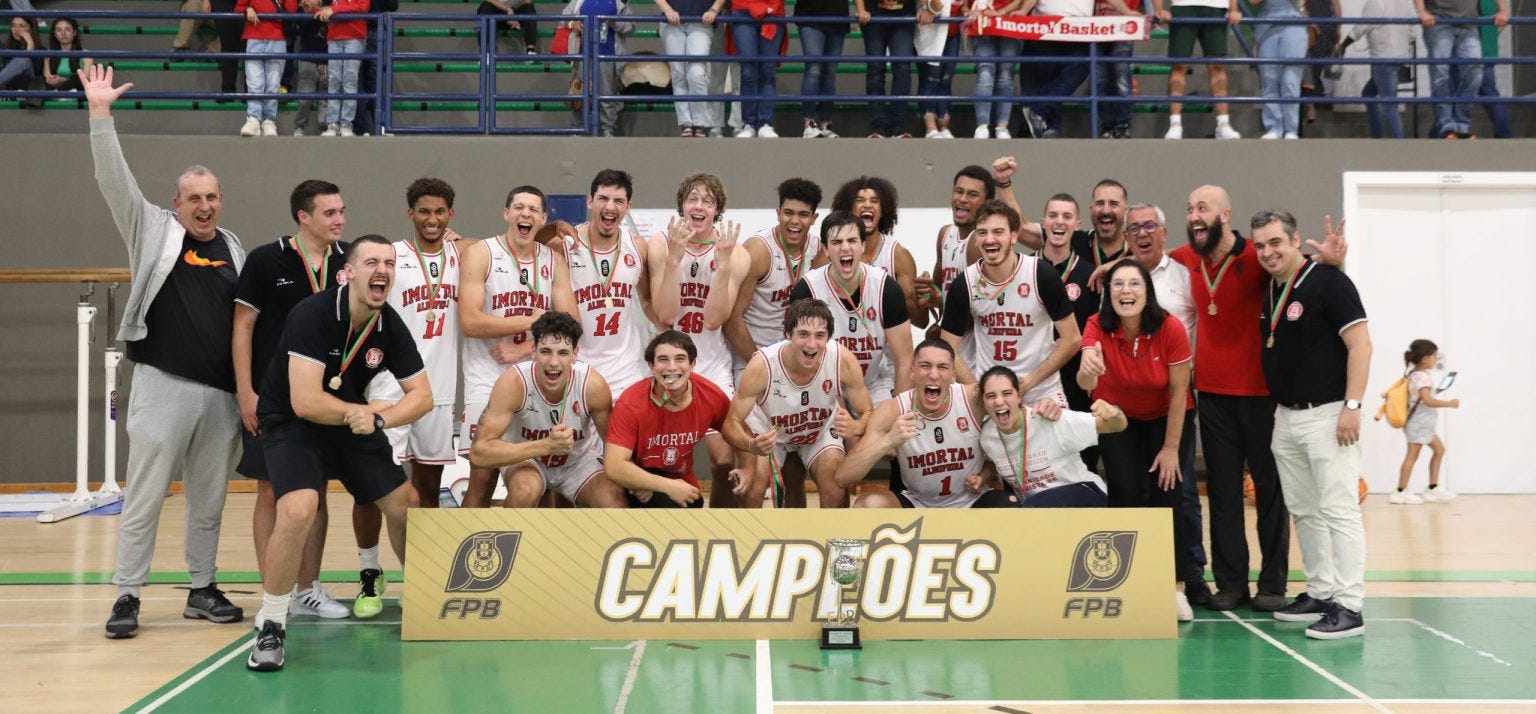 Benfica vence primeiro jogo da final do Nacional de basquetebol (85-84)