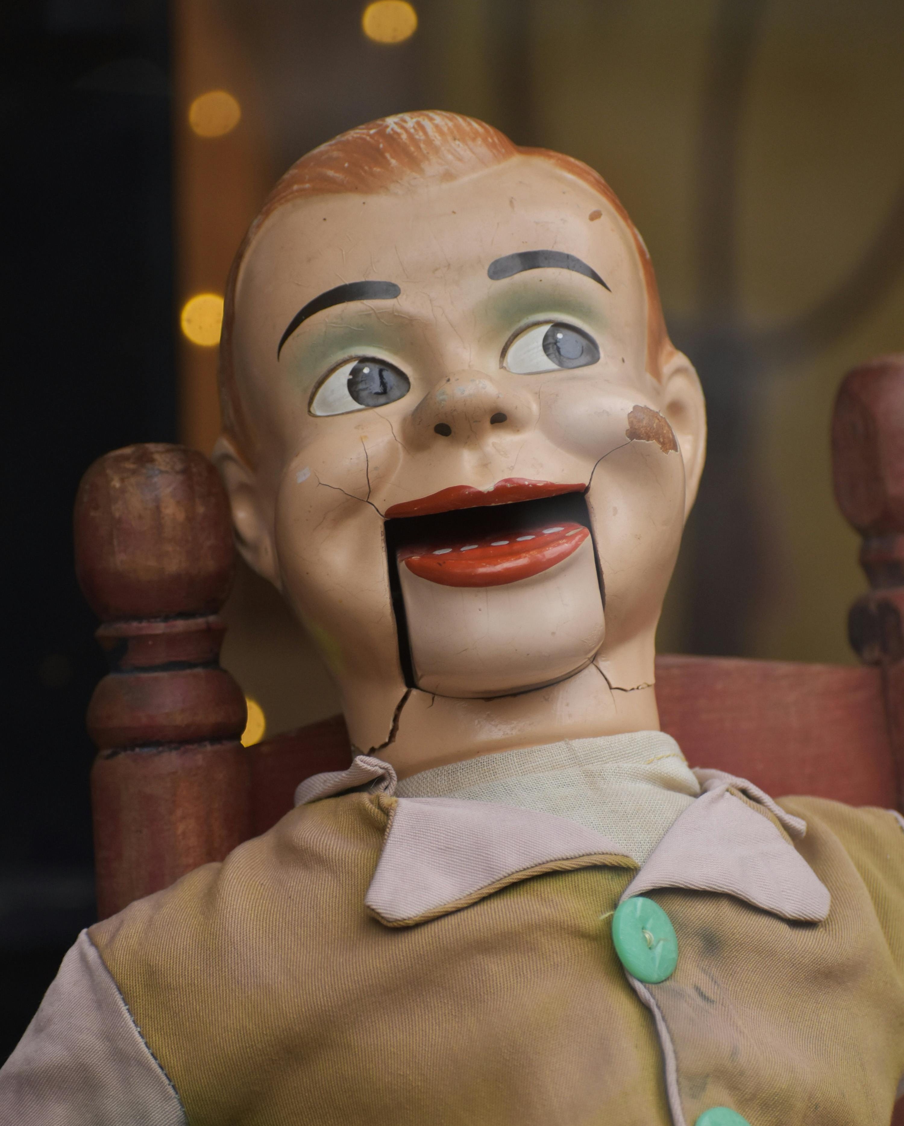 Mr. ZelenskyGo Home!!! Or "How You, Too, Can Make Your Own Puppet and