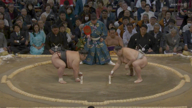 SUMO/ Takakeisho clinches his third championship in fight to finish