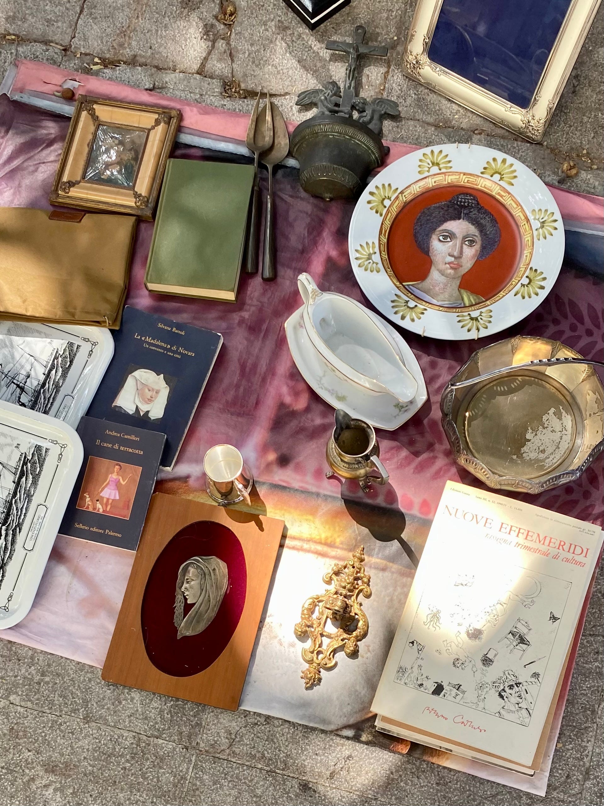 The plate that haunts me from Palermo’s flea market in Piazza Marina