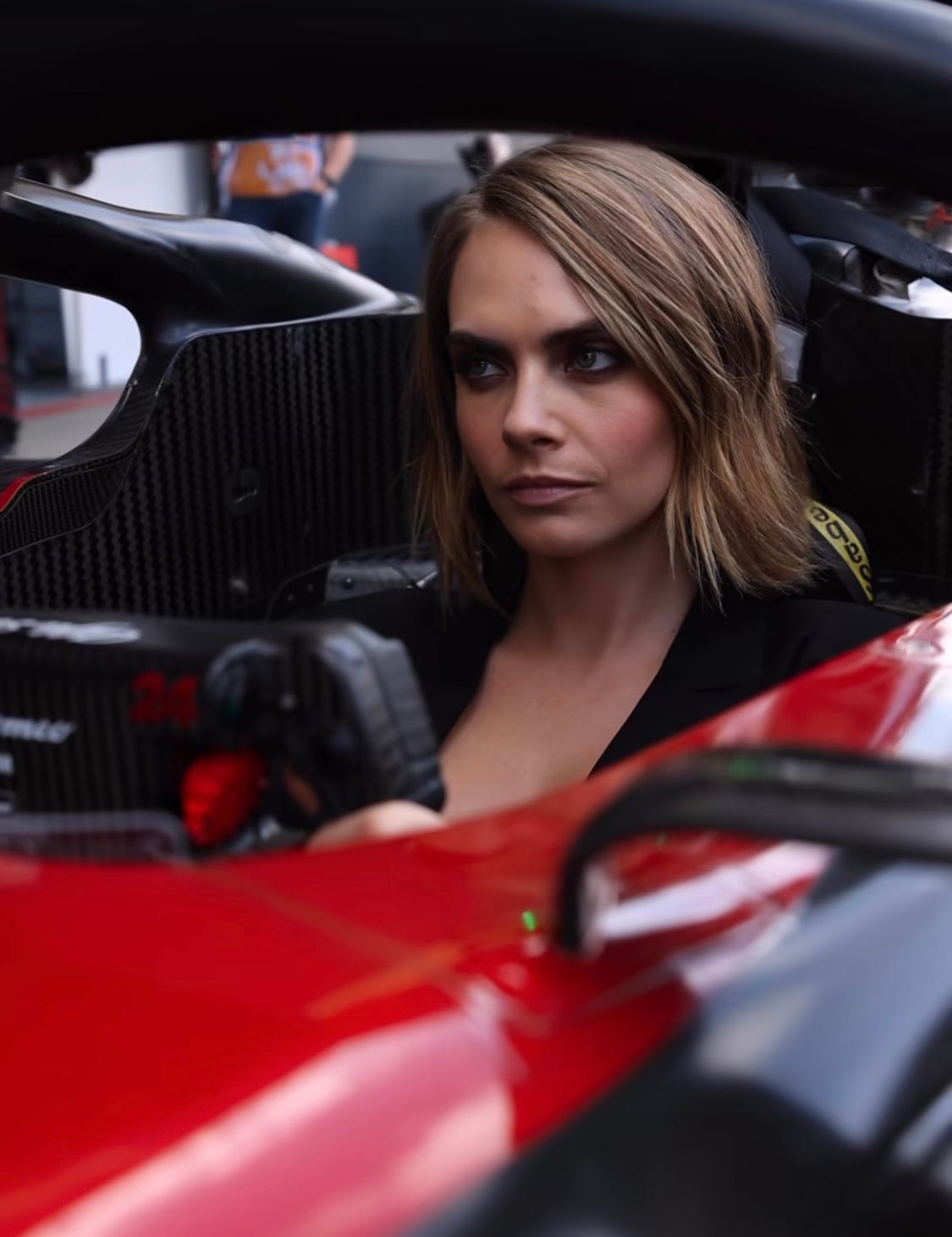 F1 Fans Enraged With Fashion Model, Cara Delevingne, Over Declining  Interview at Silverstone