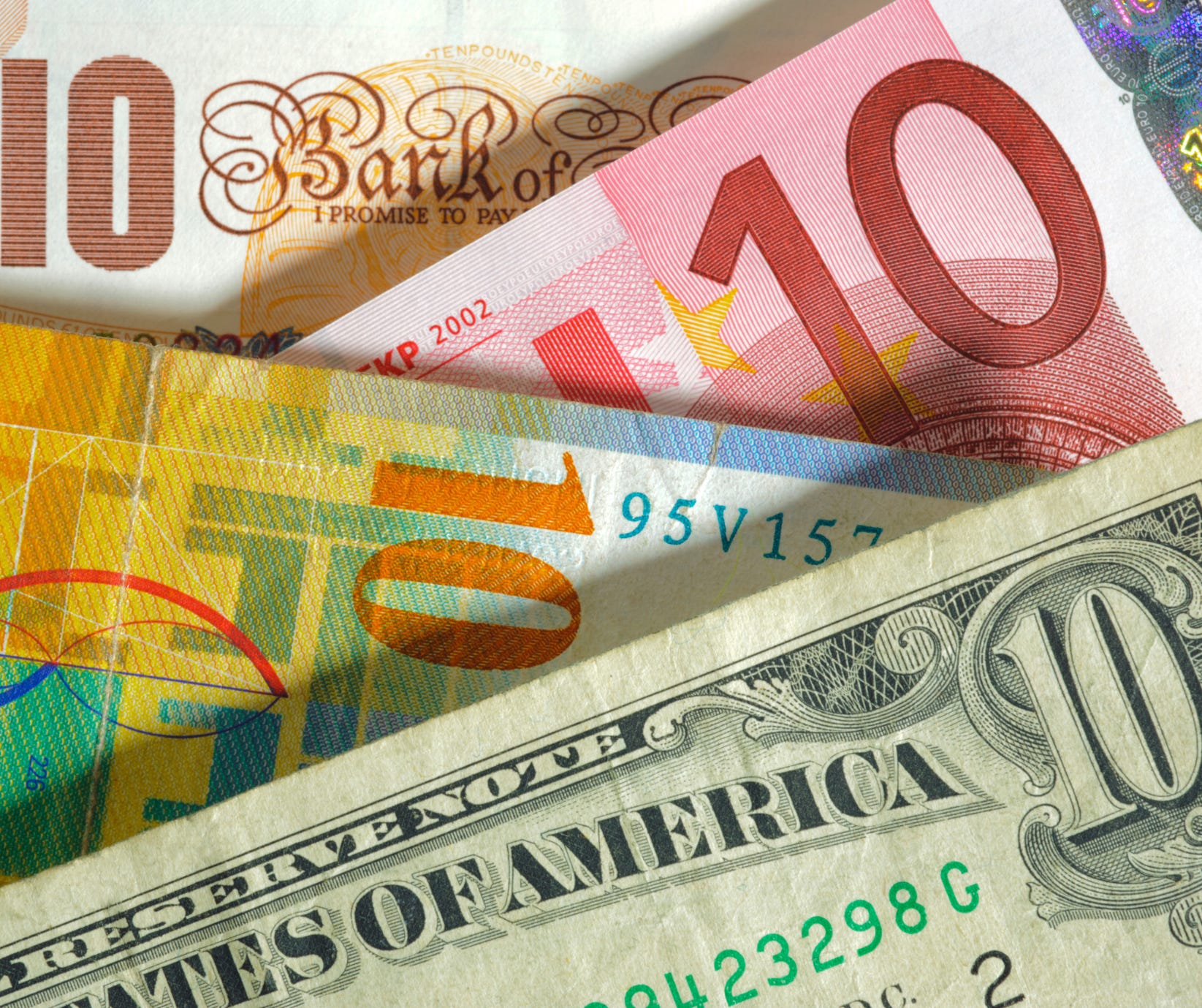 How to Pack Your Wallet for Your Next Trip by Scott Salem