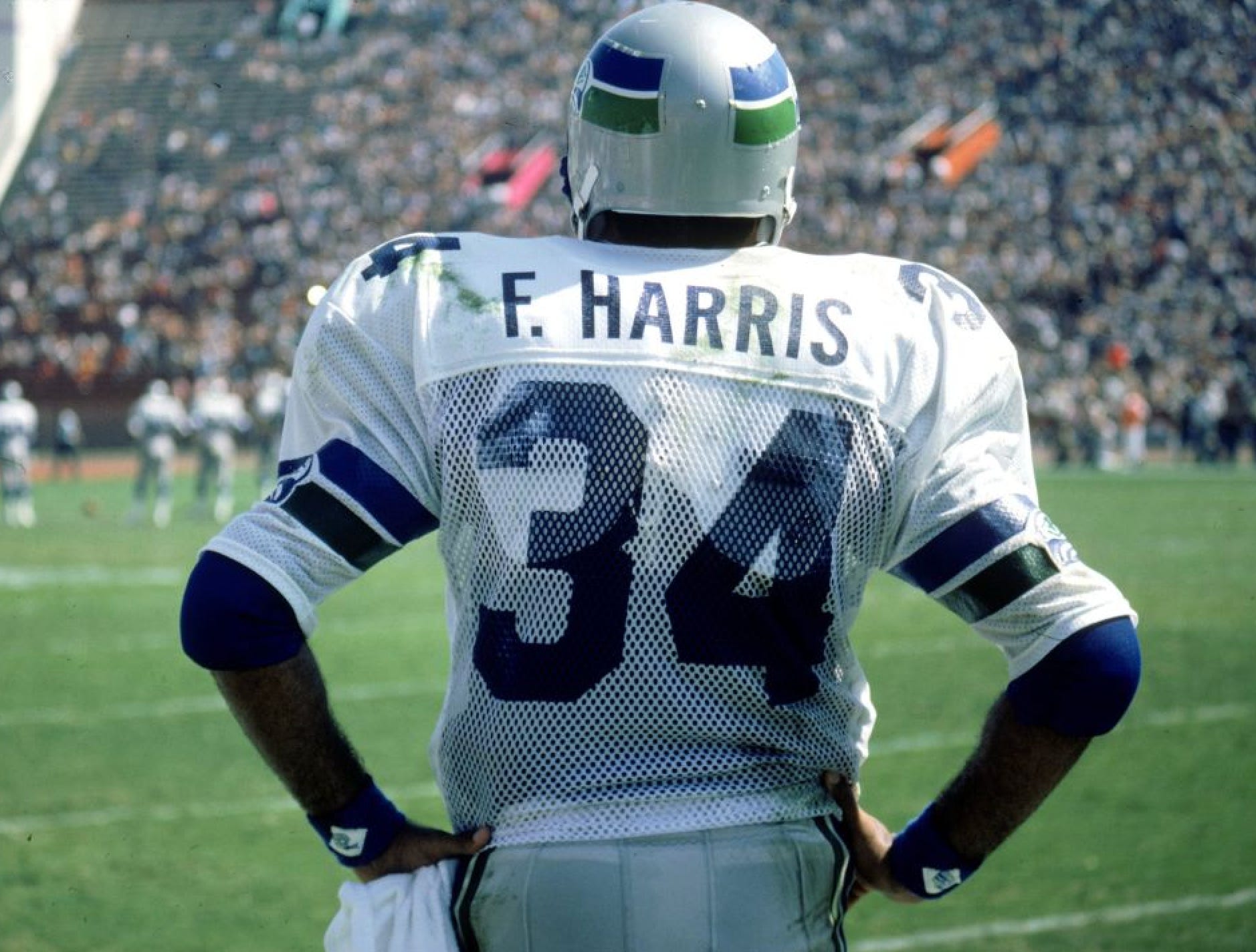 Hot take: the white Seahawks 2000s jerseys look super clean! The shade of  blue blends so well with the white! Would be down to bring these back for a  game or two (