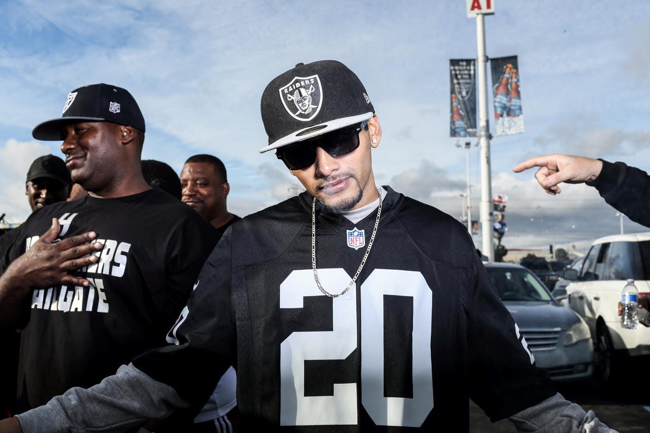 Going Deep With the Raiders Superfans Benched by Betrayal