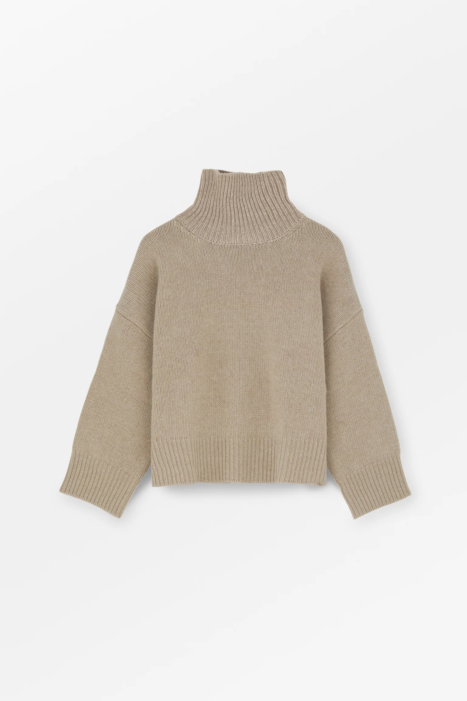 Sweaters – SMYTHE-US