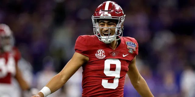 Bryce Young's Height: How Alabama QB's Measurements Compare to Other's Like Kyler  Murray and More