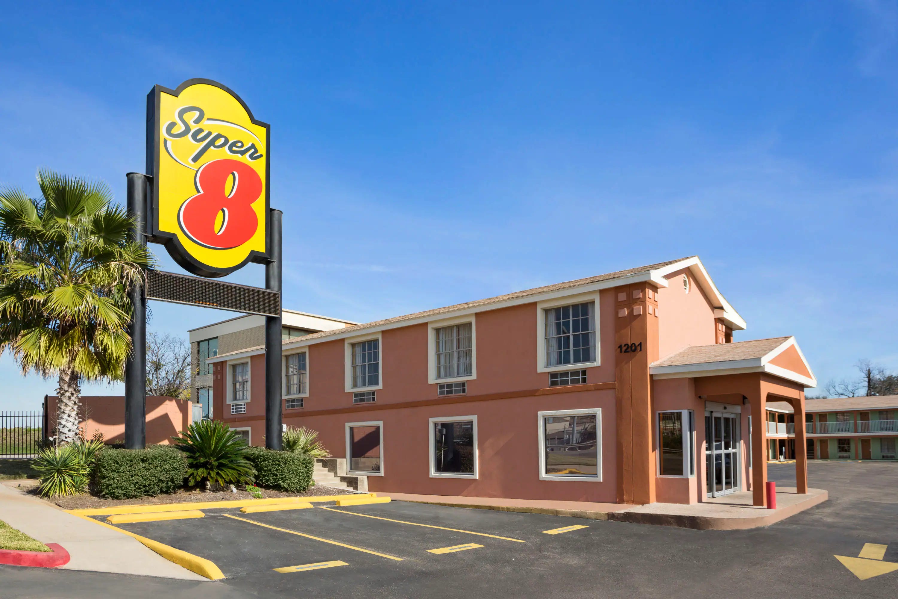Super 8 Motel Breakfast Time: Start Your Day Right!