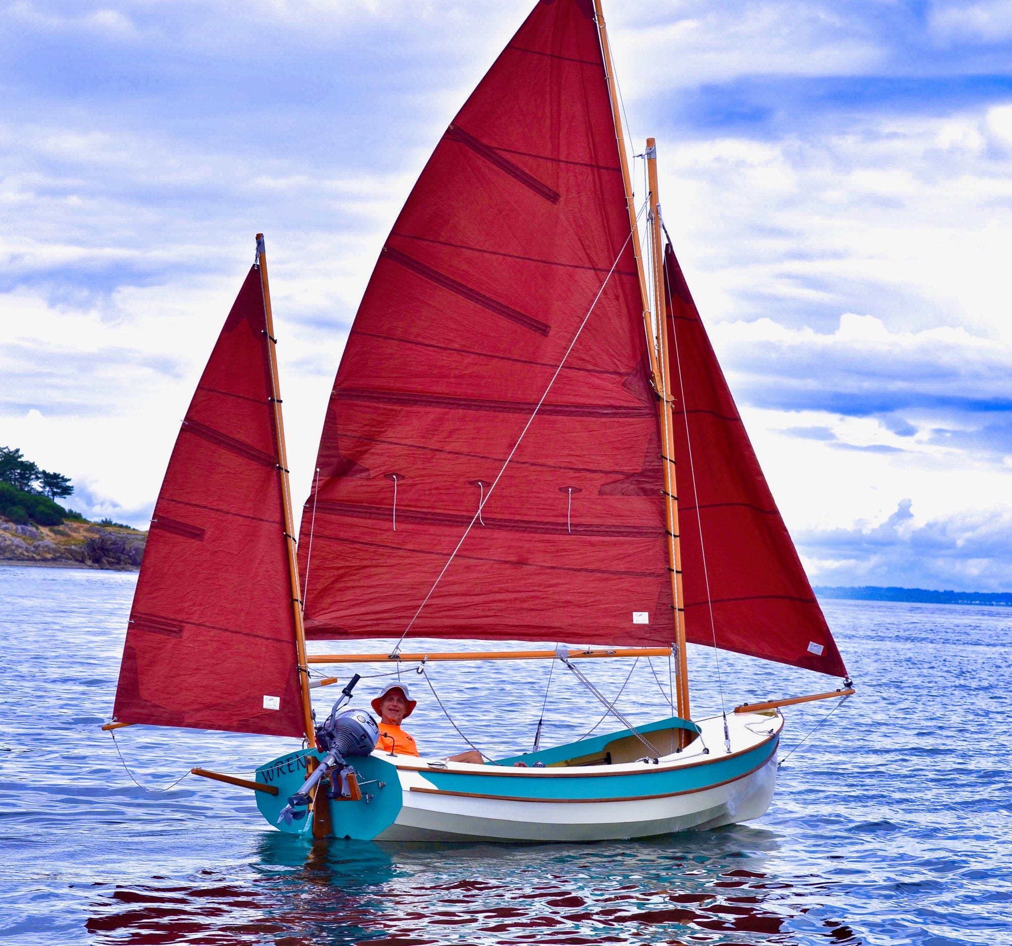 Poll Navigator VS Ilur Small Craft Advisor