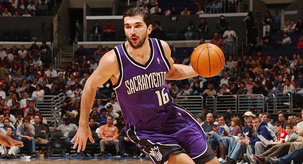 No one remembers that Peja Stojaković finished 4th in the MVP vote in 2004