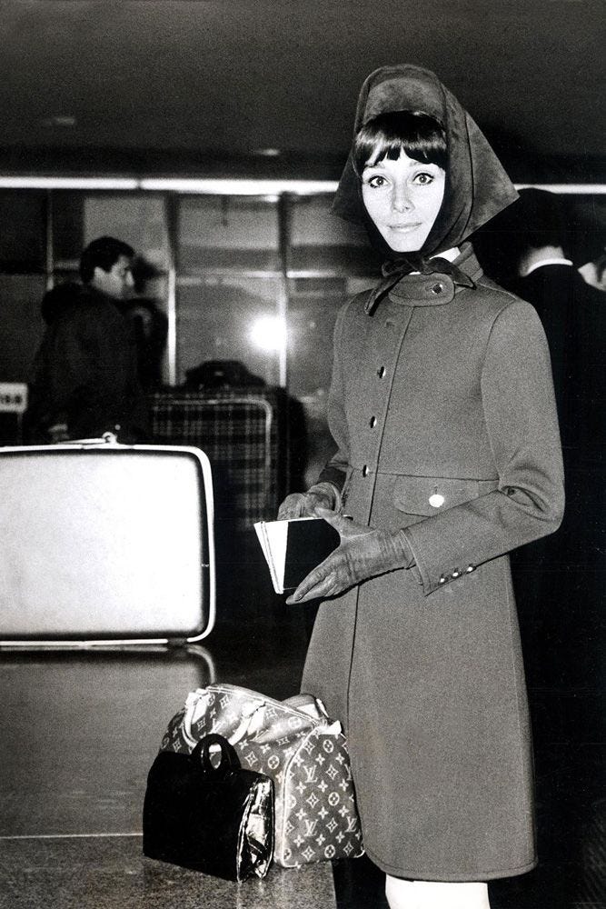 VintageSunday: Audrey Hepburn with her Speedy bag. Did you know