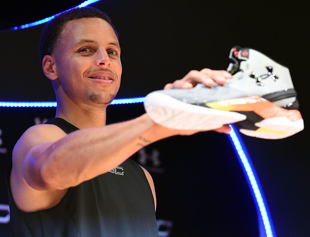 Warriors' Steph Curry signs historic lifetime Under Armour contract