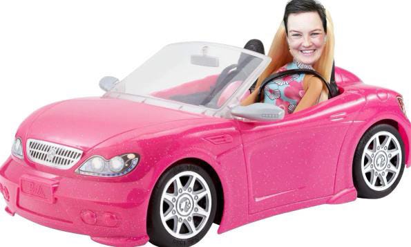 Goo Goo Girlz & Her Barbie Car! 