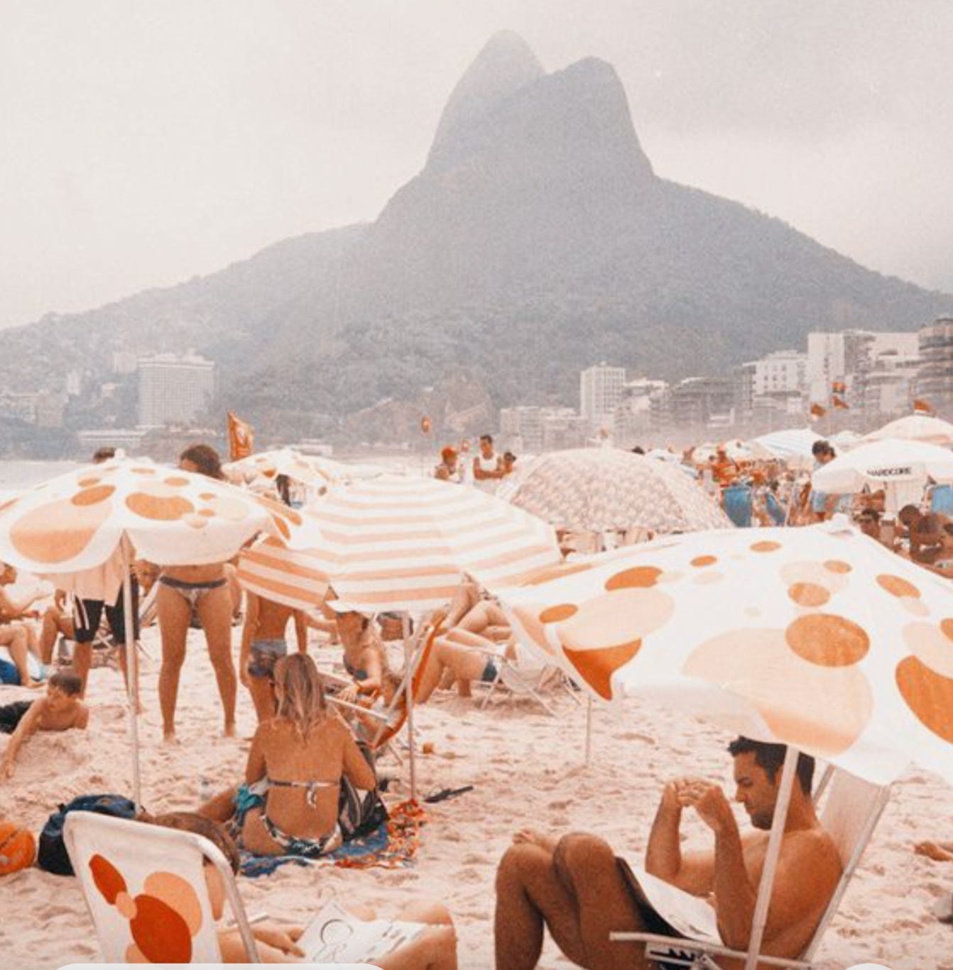 11 memes engraçados sobre o APP das praias - Diário do Rio de Janeiro