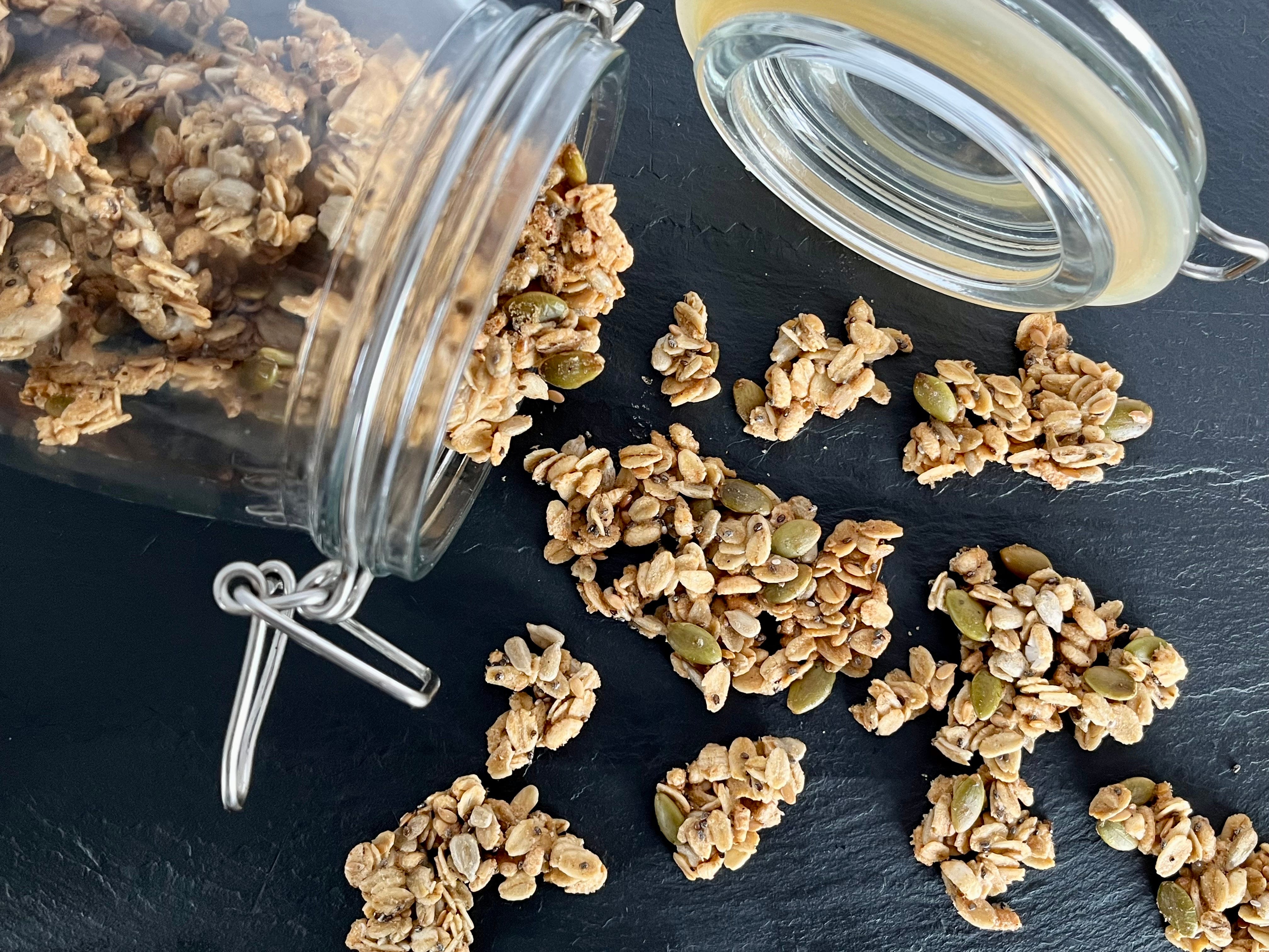 How to Make Your Own Granola Clusters - The Kitchen Magpie