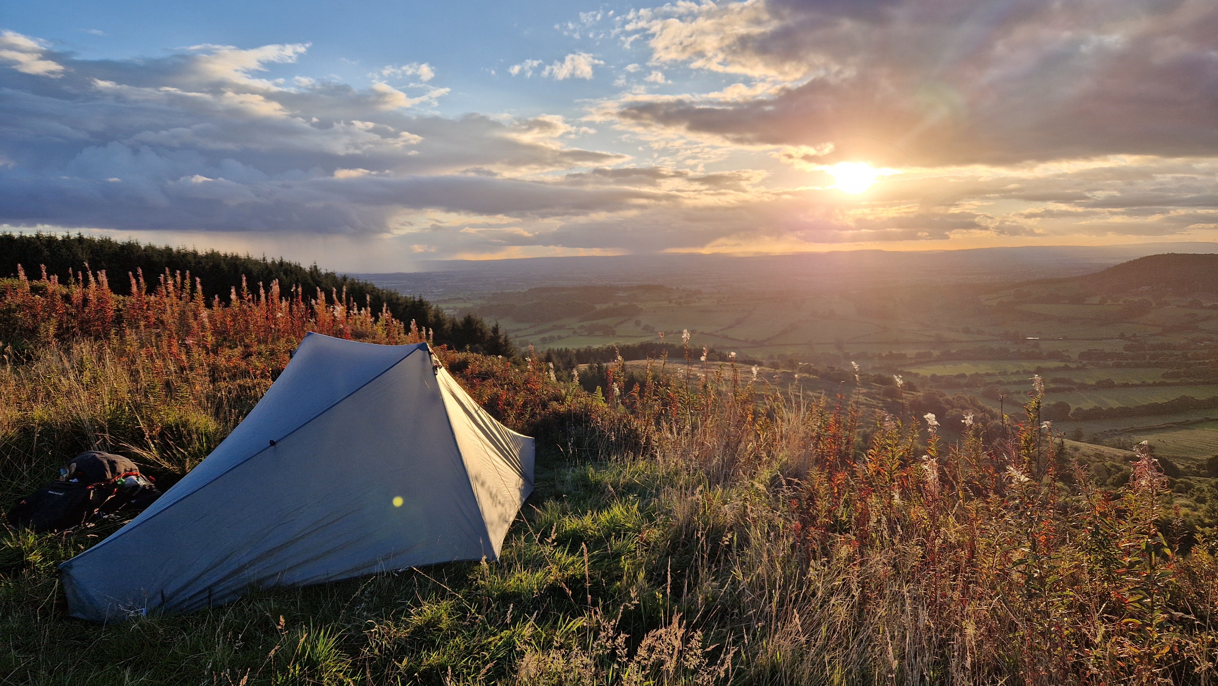 My top tips for wild camping in England - by Marek Bidwell