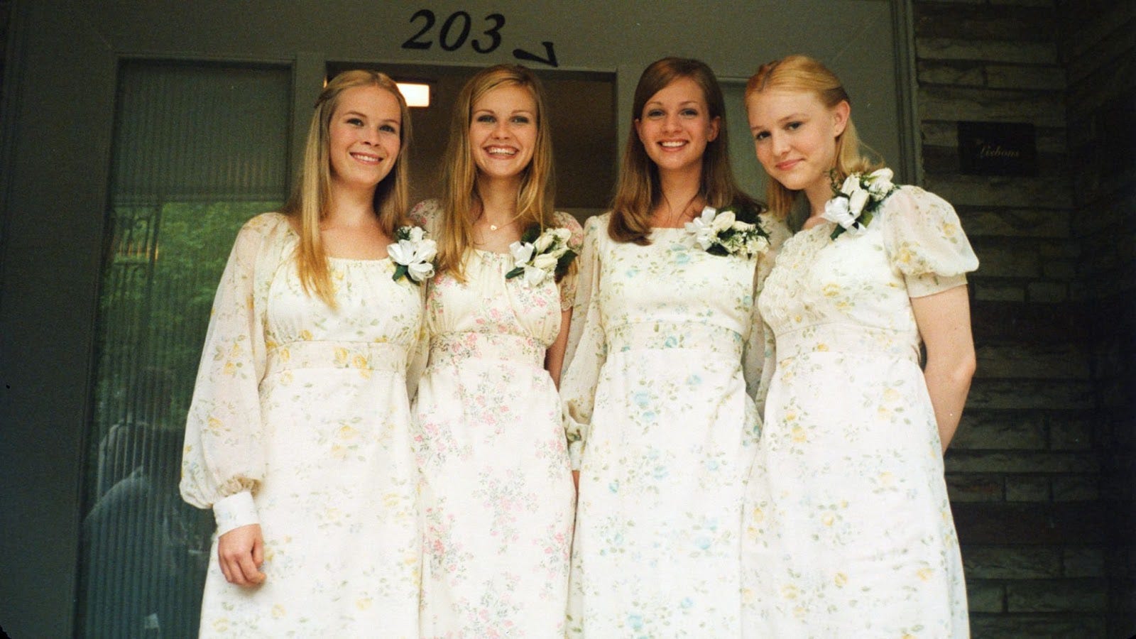 lux lisbon prom dress Sofia Coppola's The Virgin Suicides