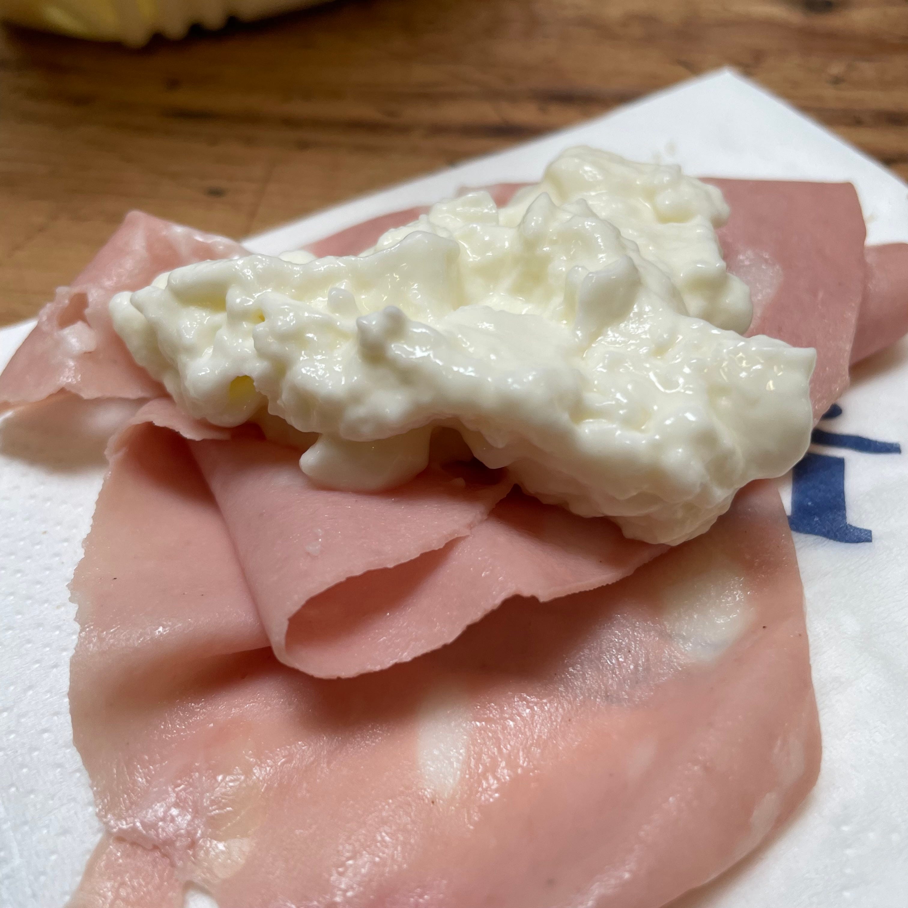 What Makes a Good Food Tour Ice Cream for Lunch