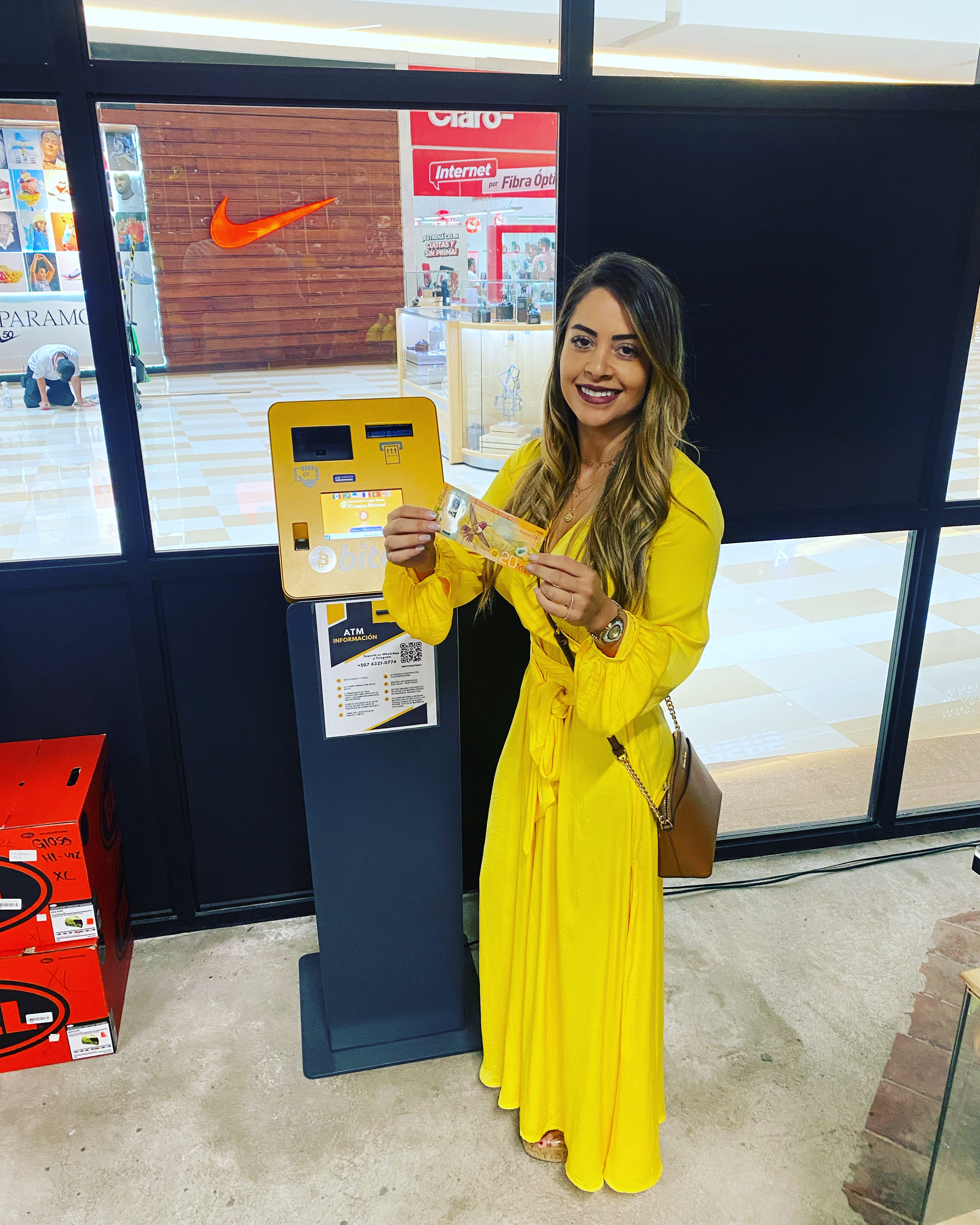 Descubre nuestros cajeros automáticos de Bitcoin en Panamá, Paraguay y Costa  Rica