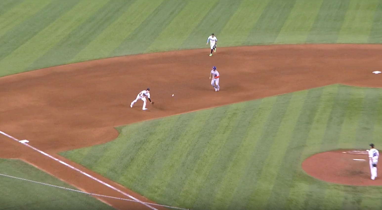 Carlos Correa reaches on a fielding error by right fielder Hunter