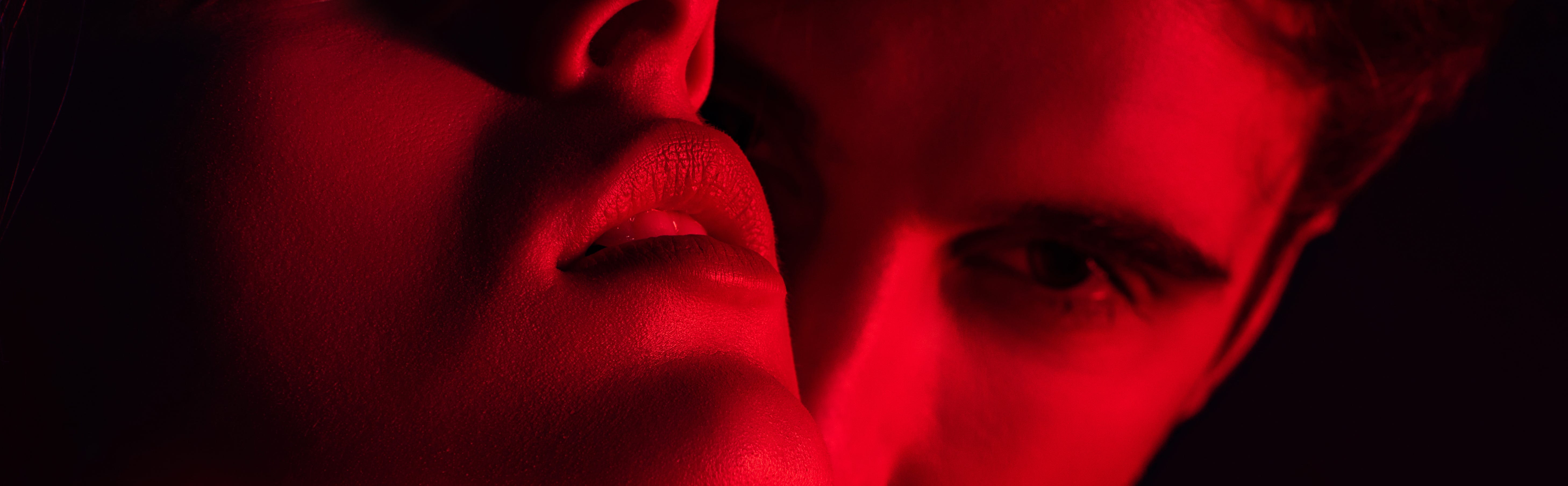 Too Hot for TV Prologue (Lights, Camera, Kiss Me 2)