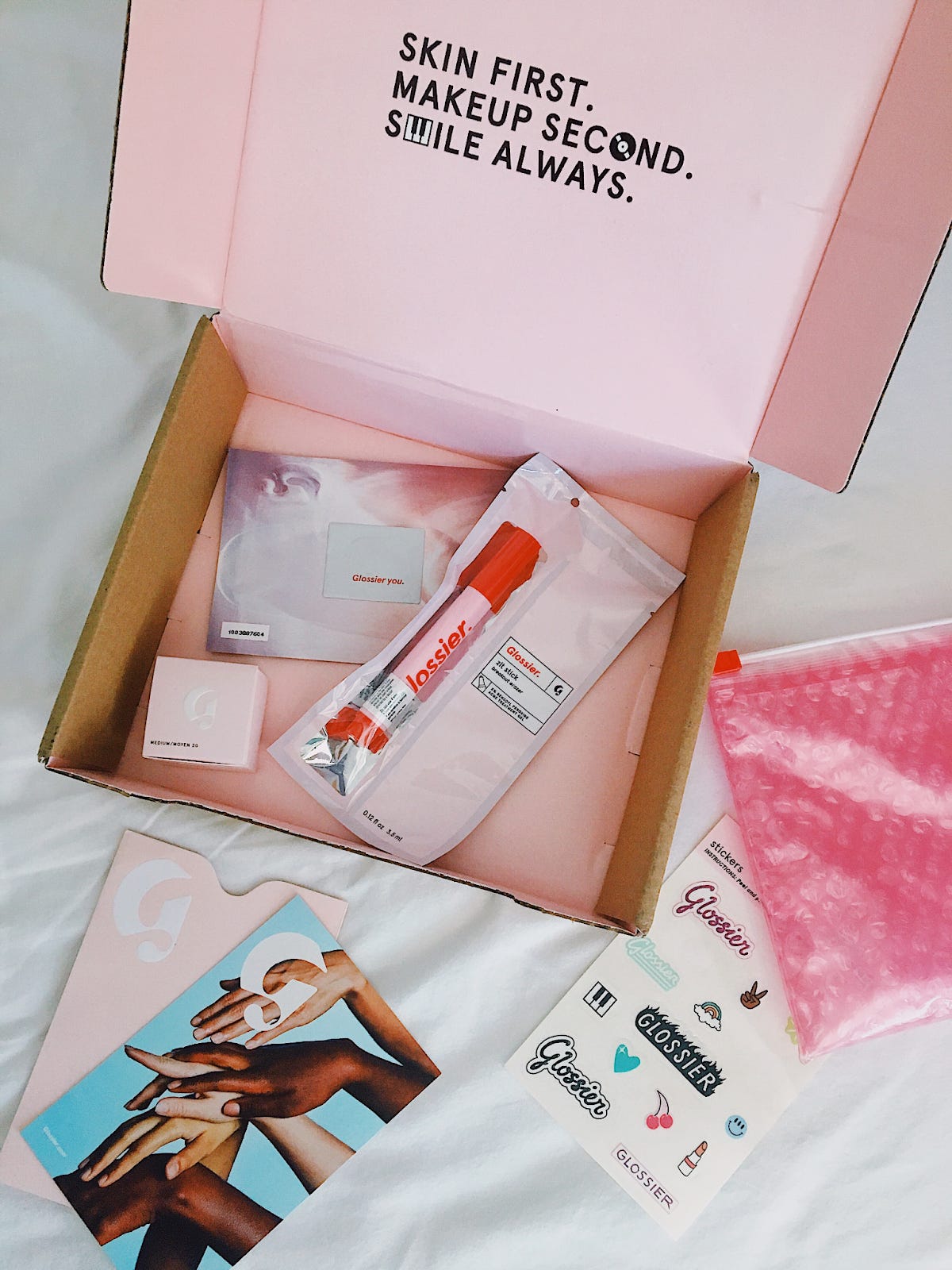 Glossier pink shop pouch amazon