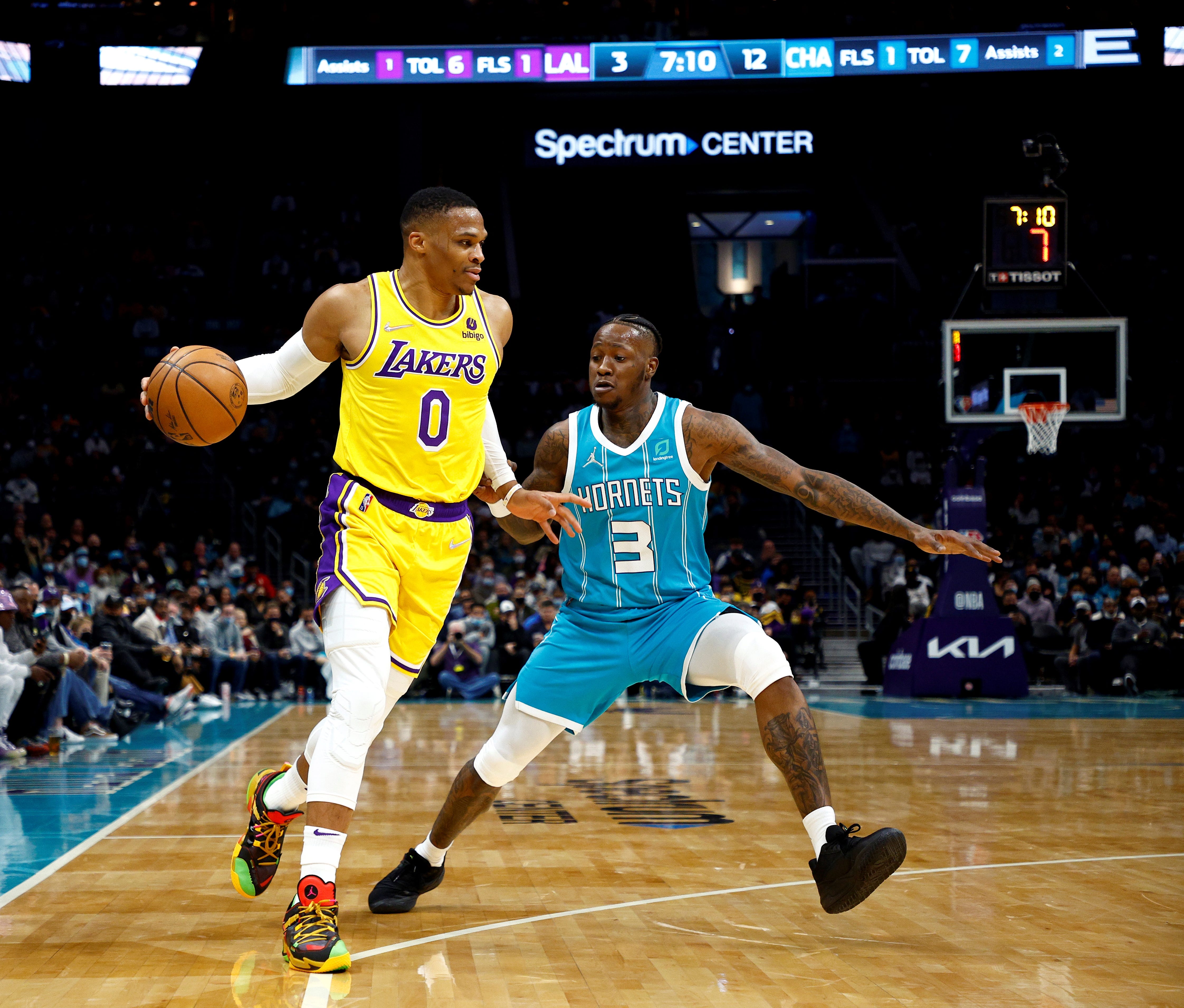 Russell westbrook hotsell native shoes