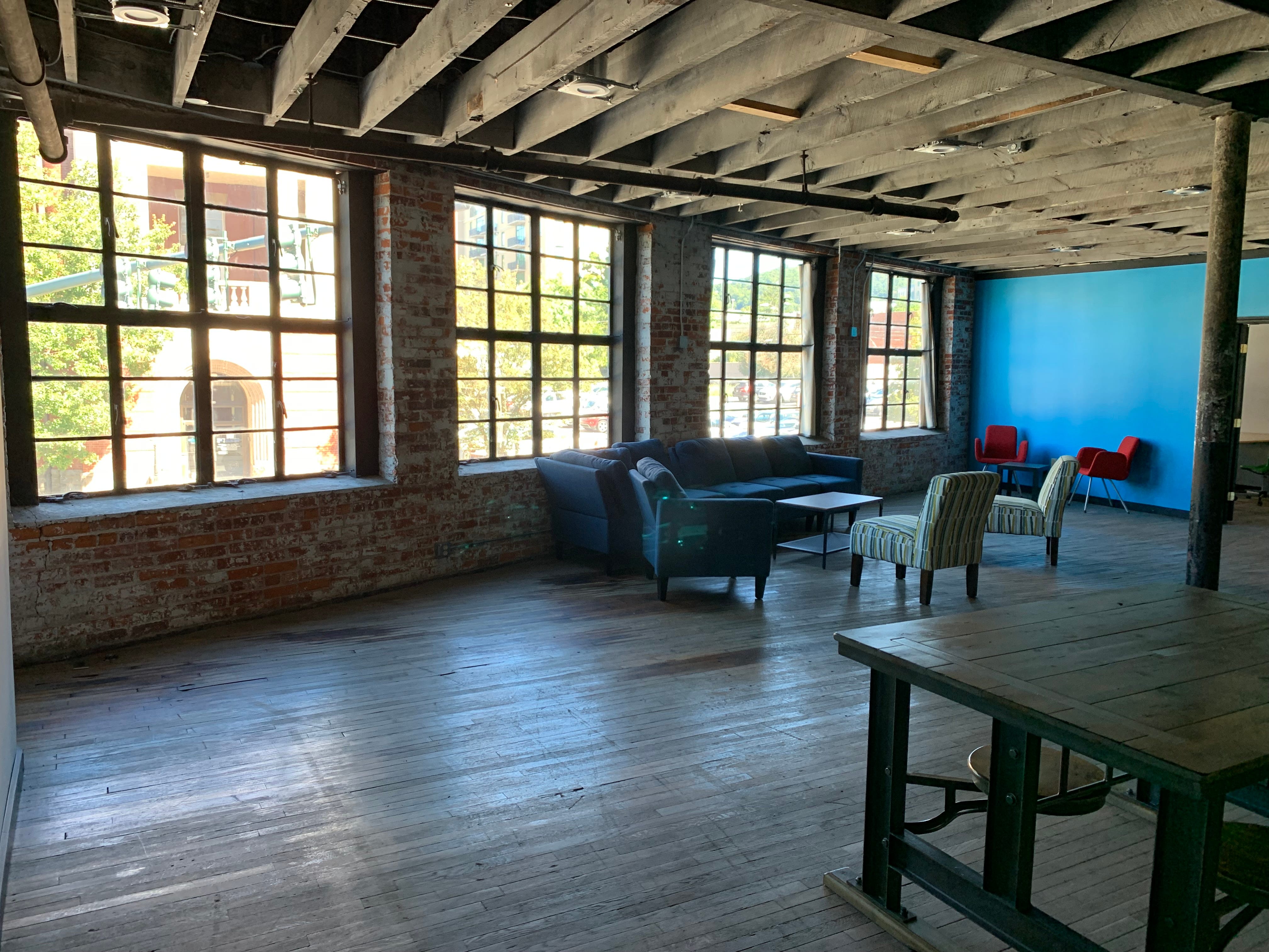 Hot Sheet Mojo Coworking expands in new downtown Asheville location