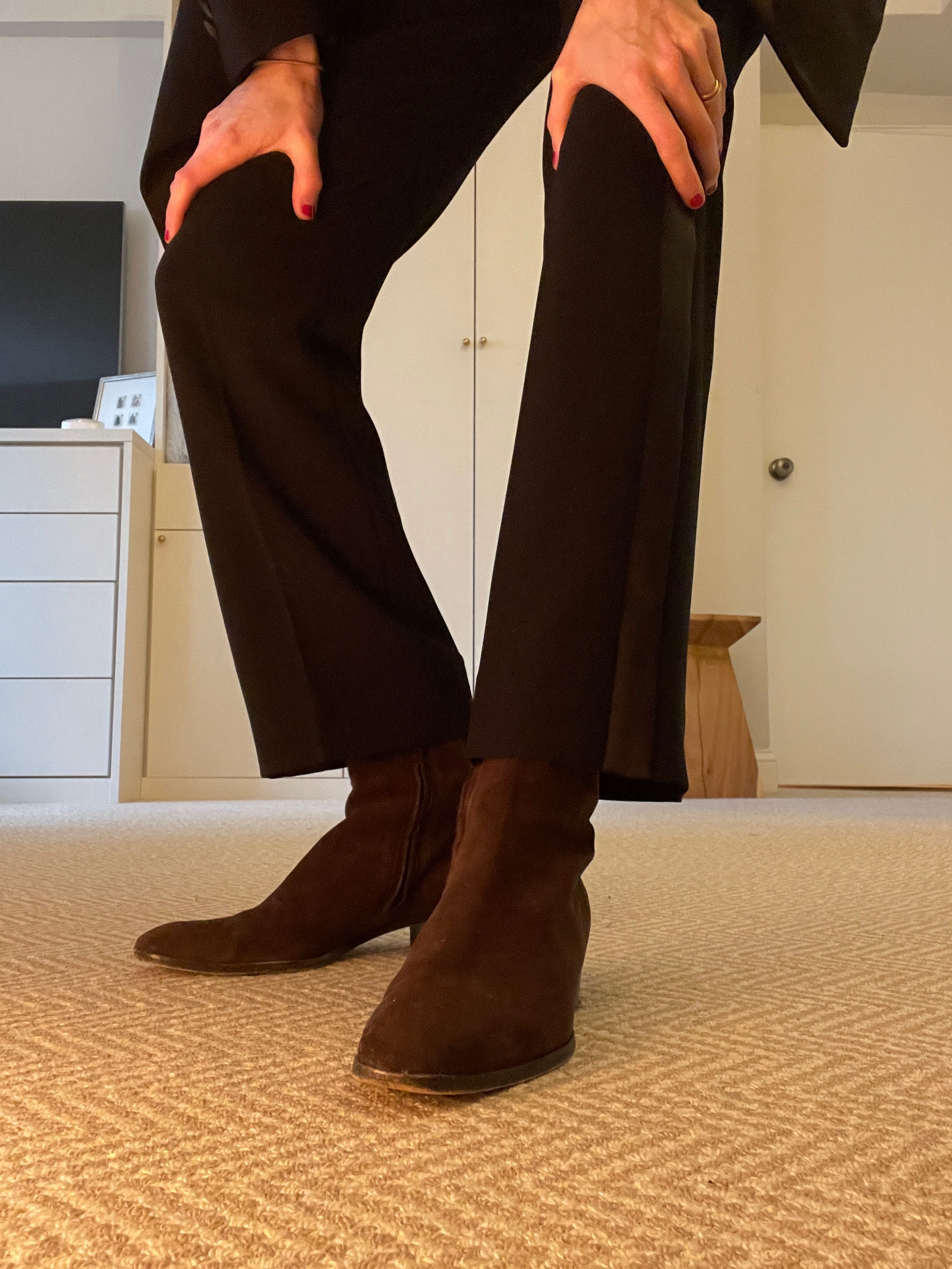 All black 2025 brown boots