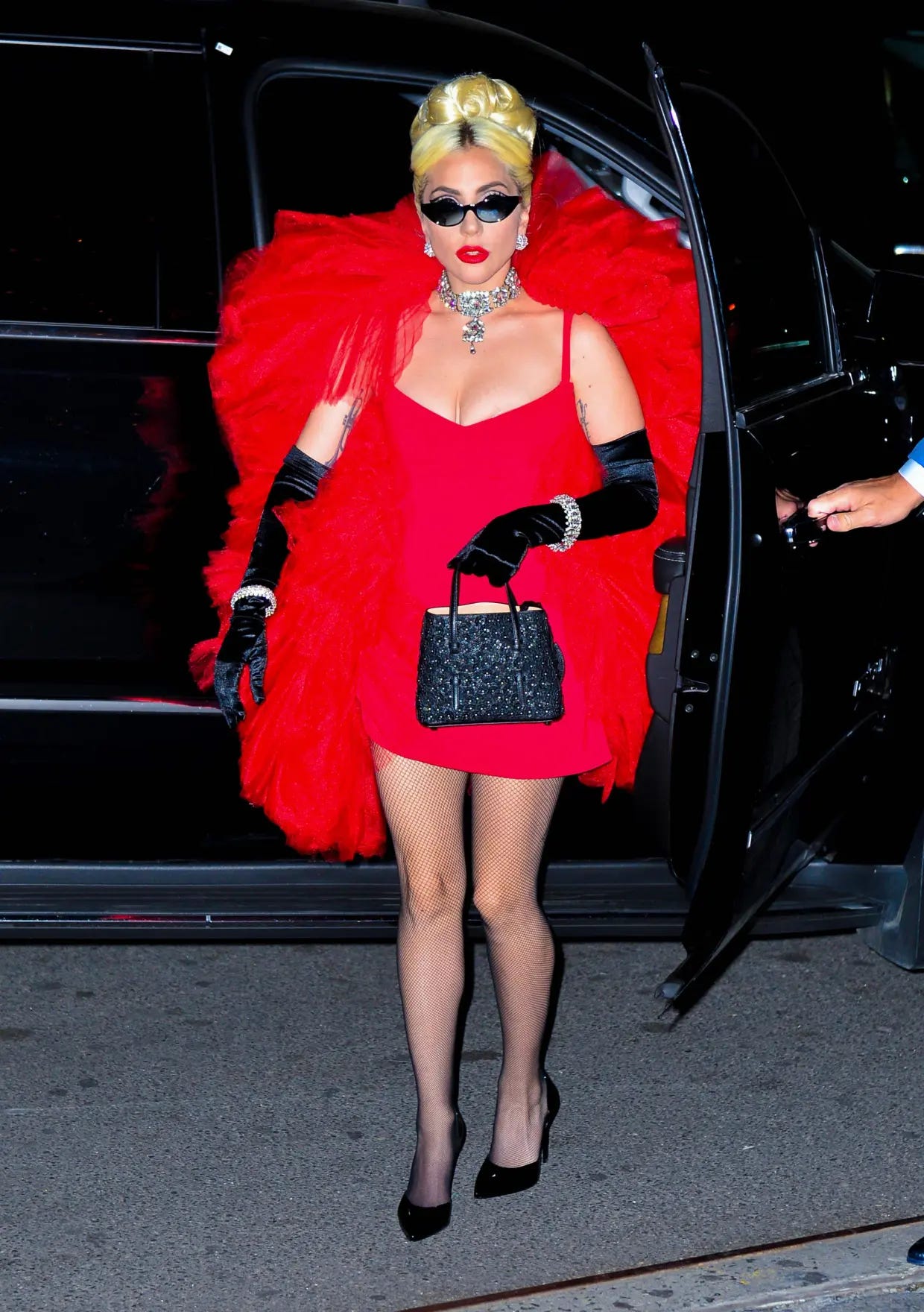 Lady gaga red lace outfit outlet